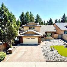 42 Ridgewood Boulevard W