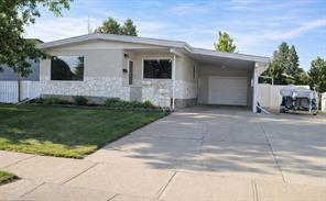 1121 Lakemount Boulevard S
