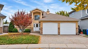 37 Squamish Crescent W