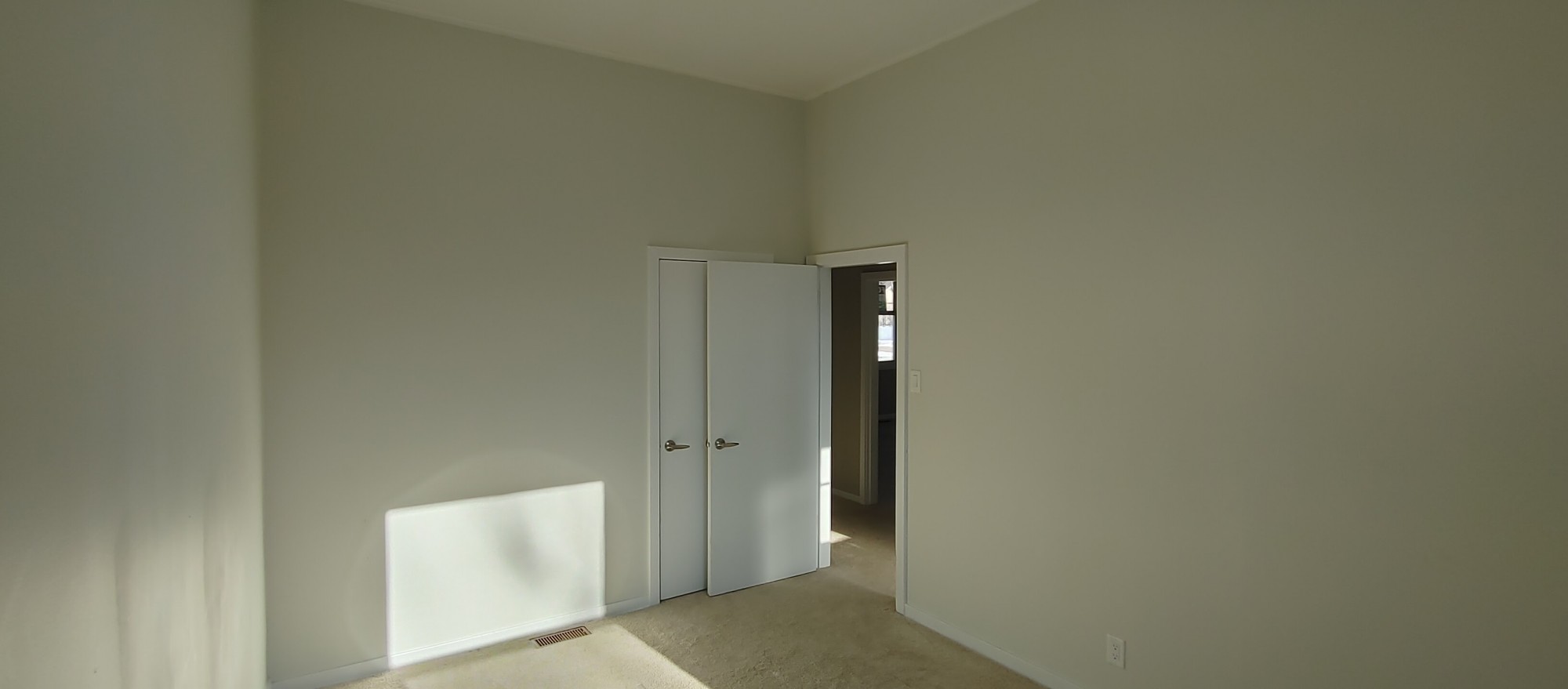 Bedroom 2nd  Key Image