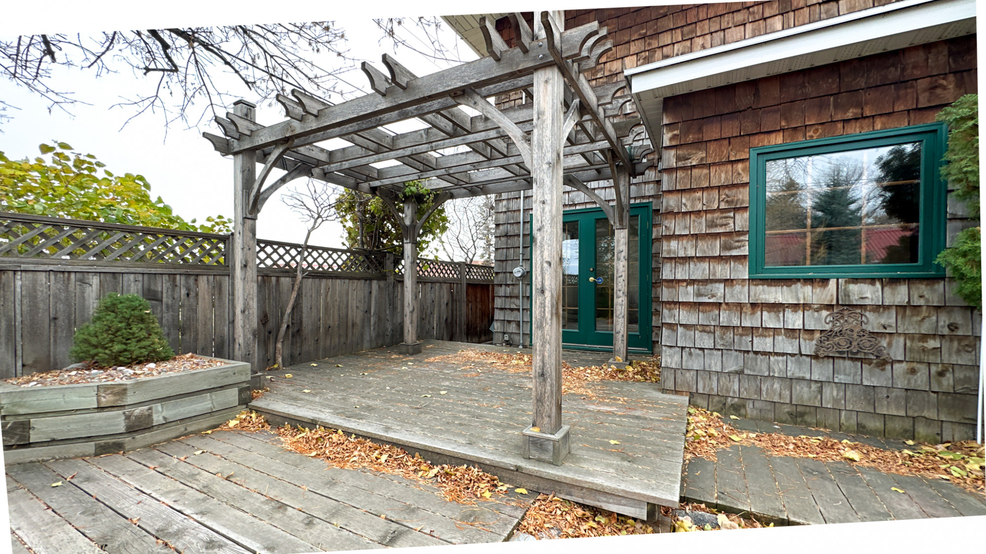 Deck/Balcony Key Image