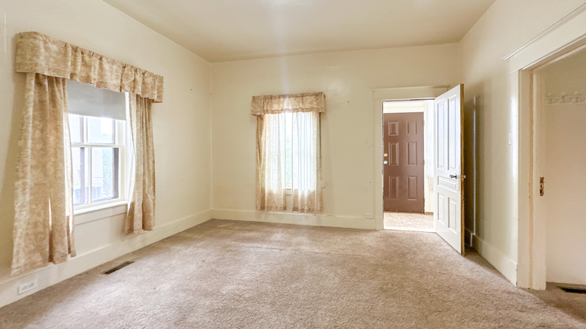 Living Room Key Image