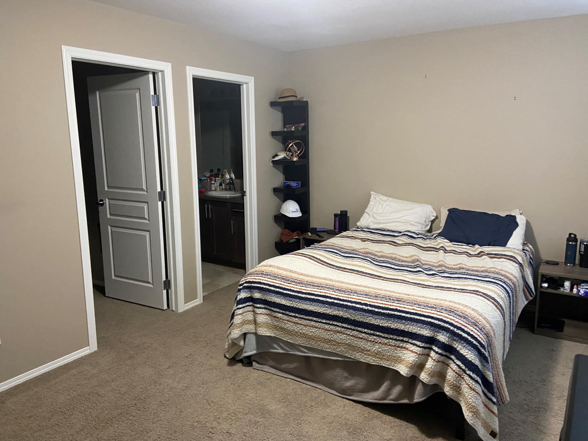 Bedroom 1st Key Image
