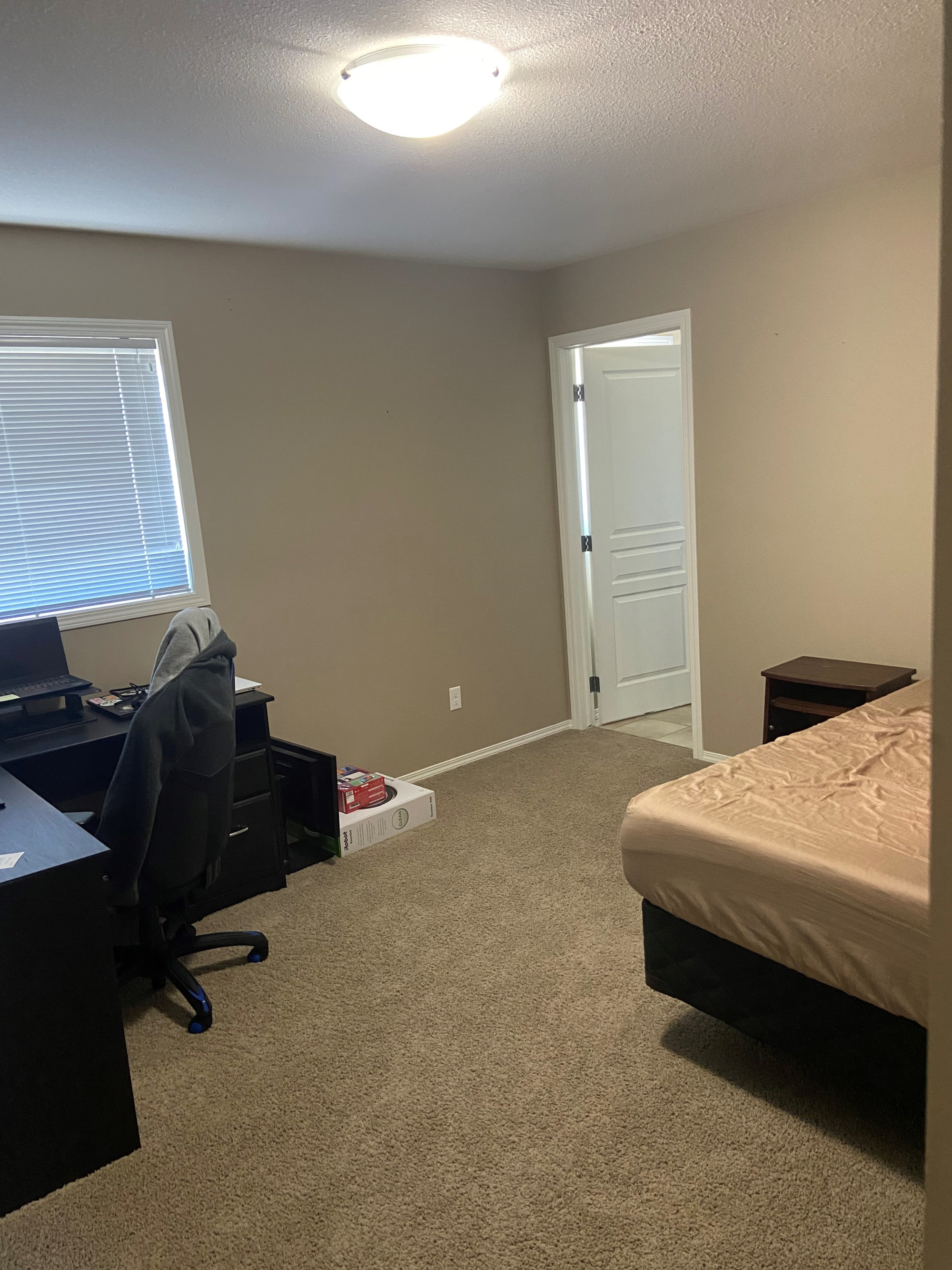 Bedroom 2nd  Key Image