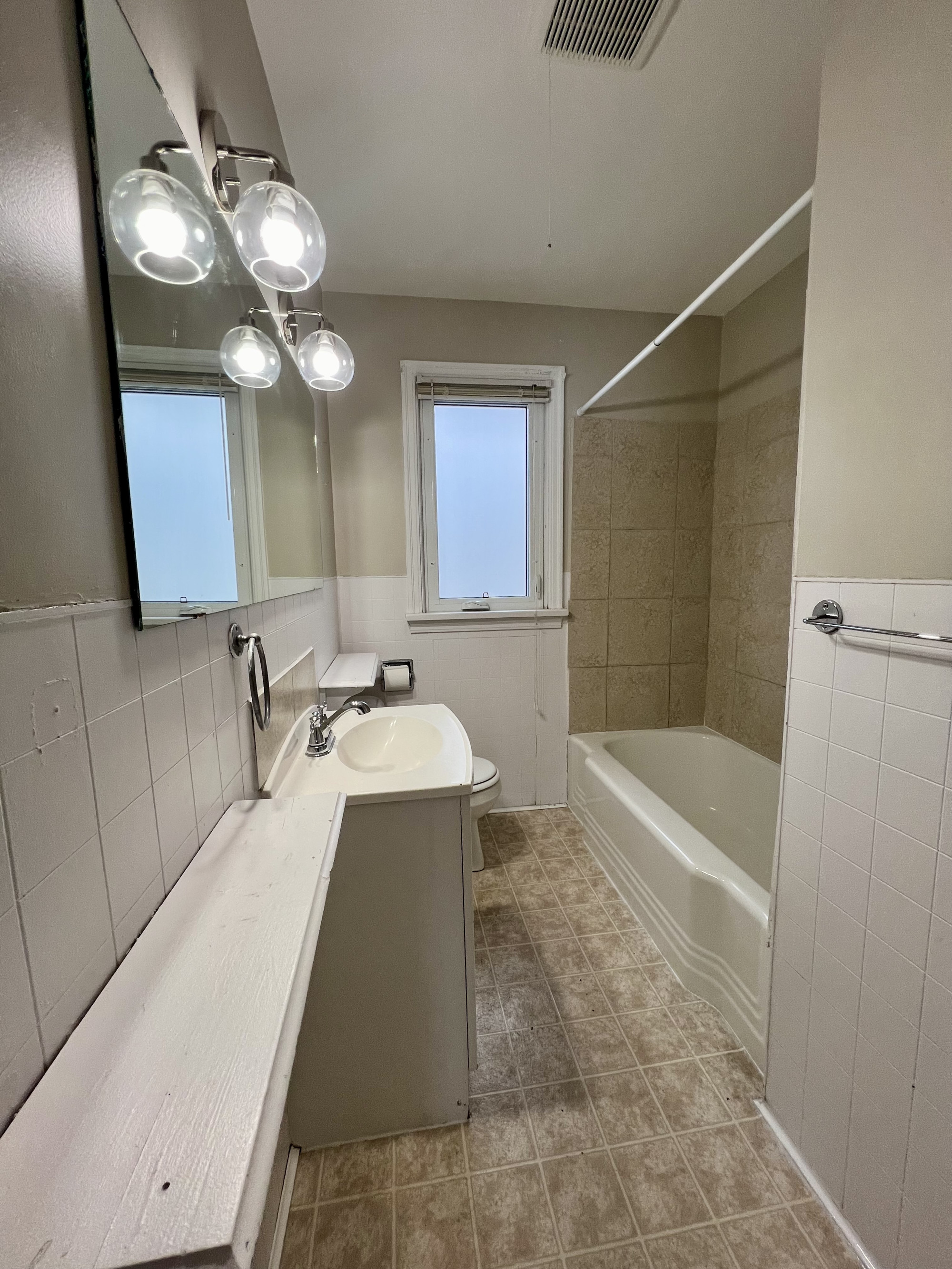 3pc Bathroom Key Image