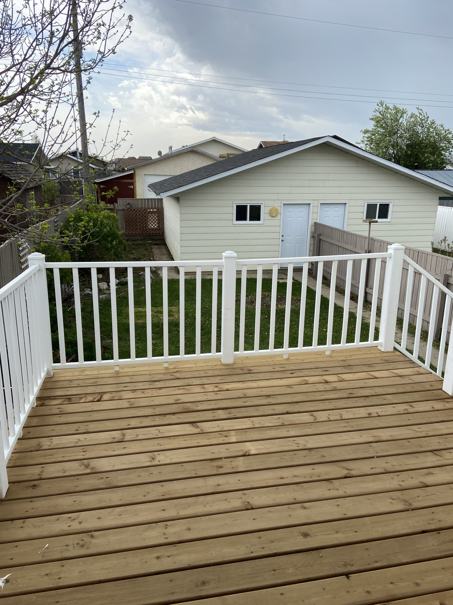 Deck/Balcony Key Image