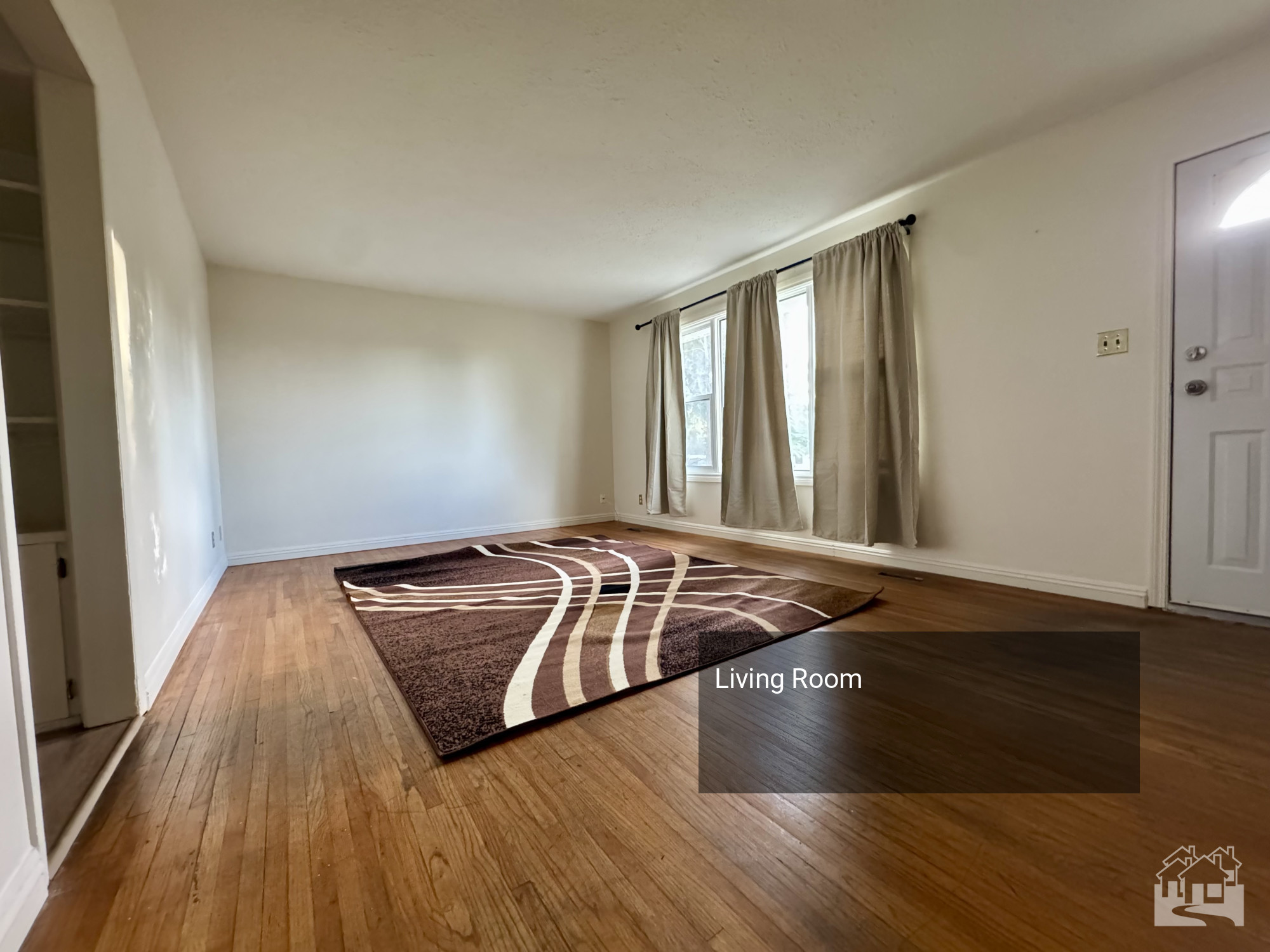Living Room Key Image