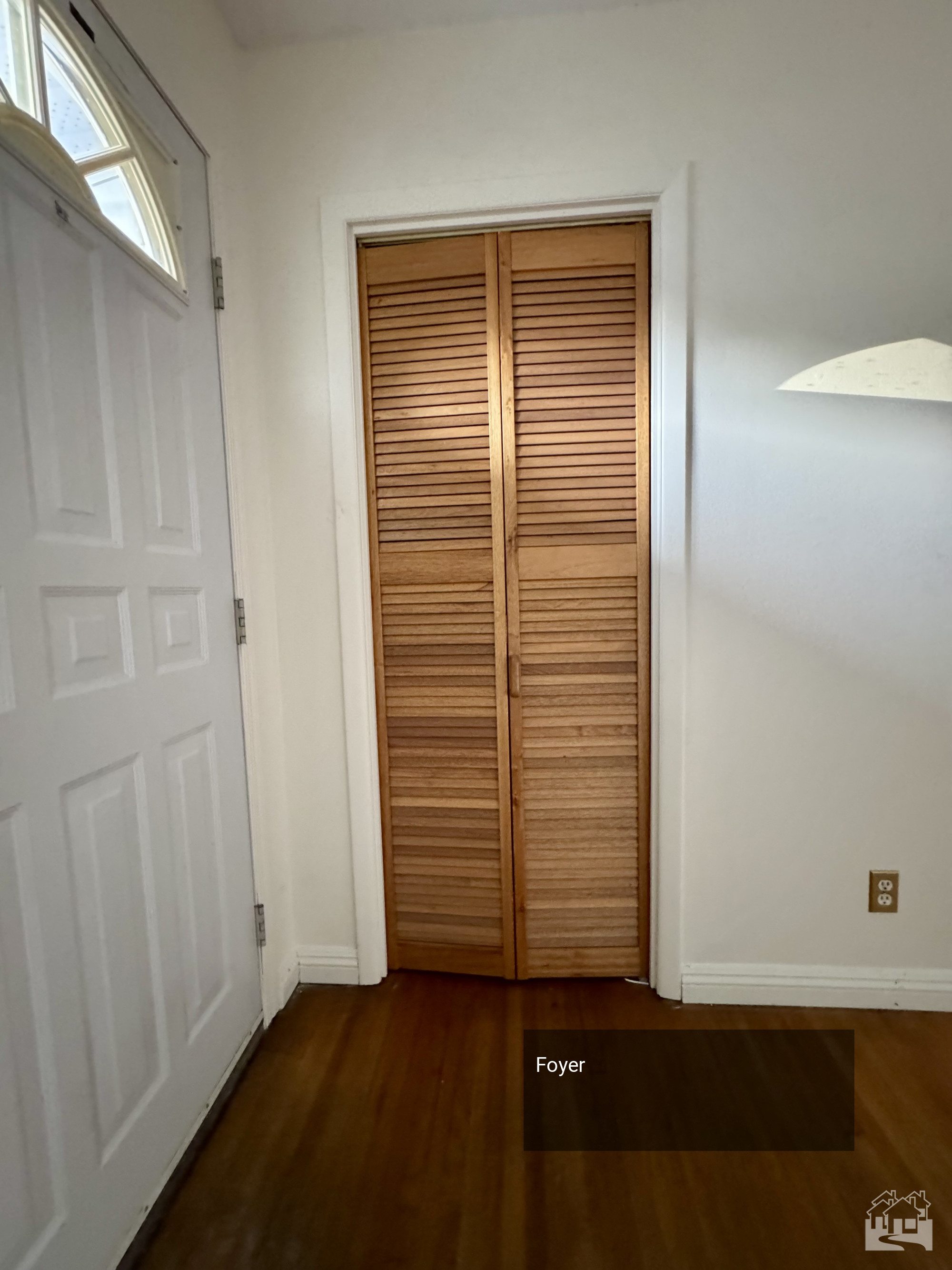 Foyer Key Image