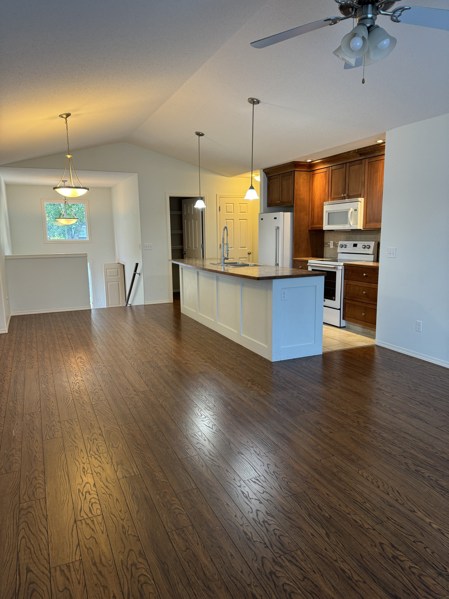 Dining Room Key Image