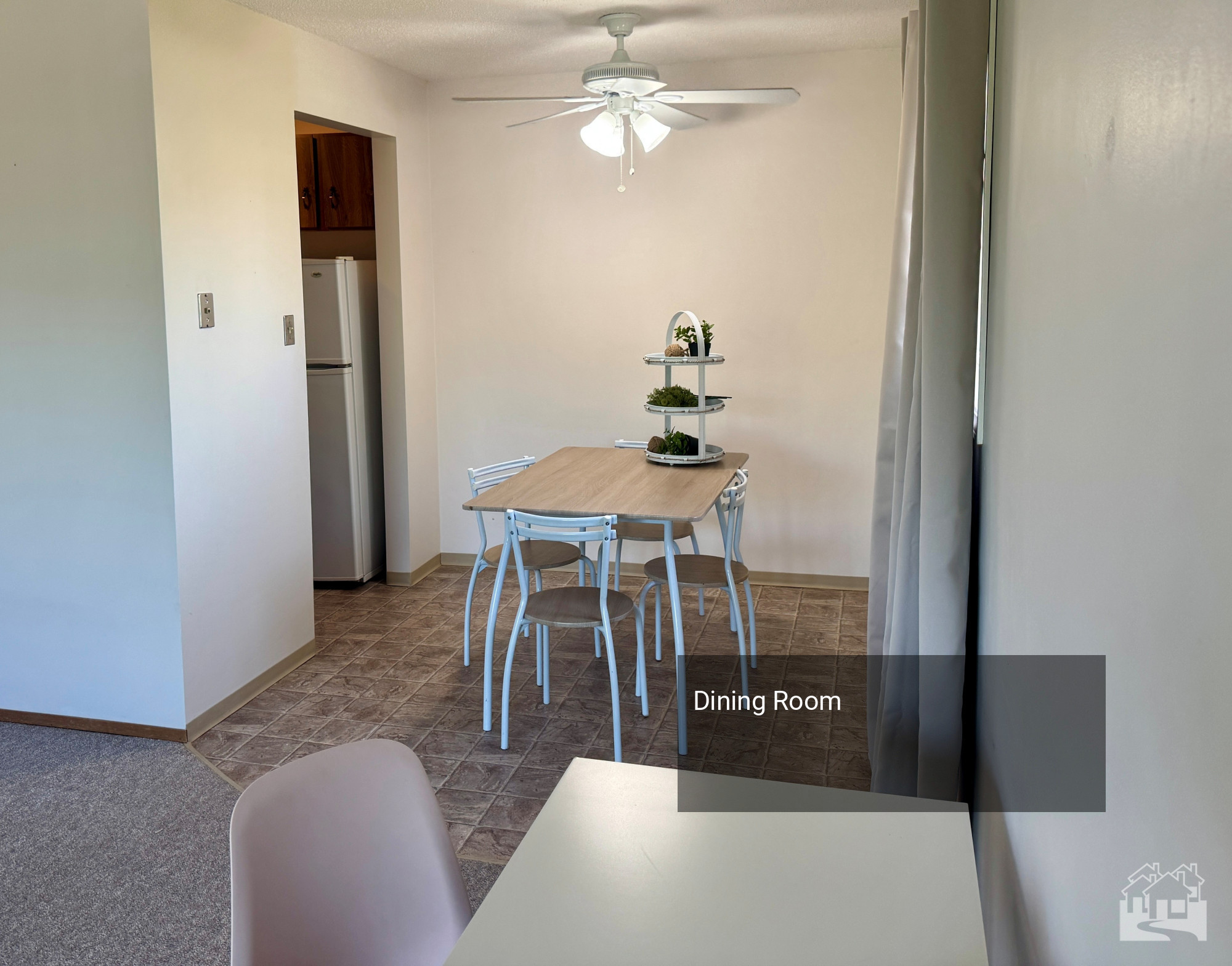 Dining Room Key Image