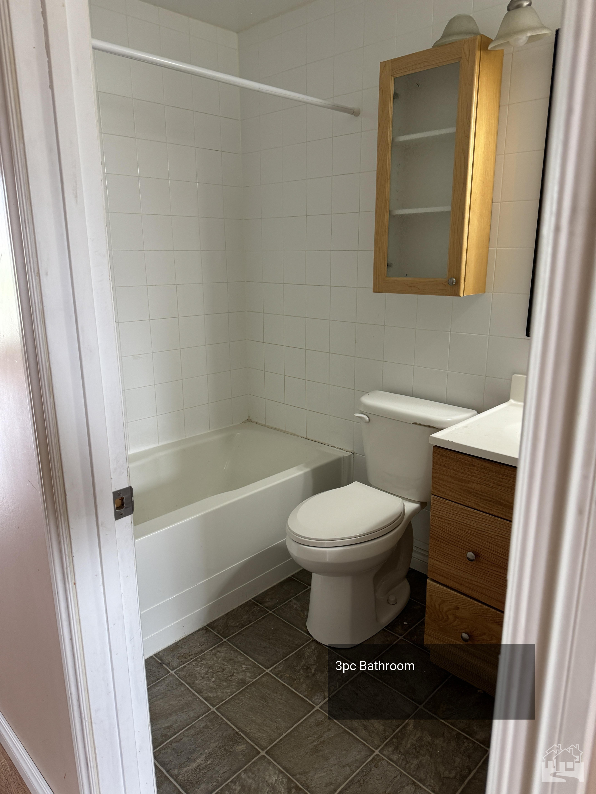 3pc Bathroom Key Image