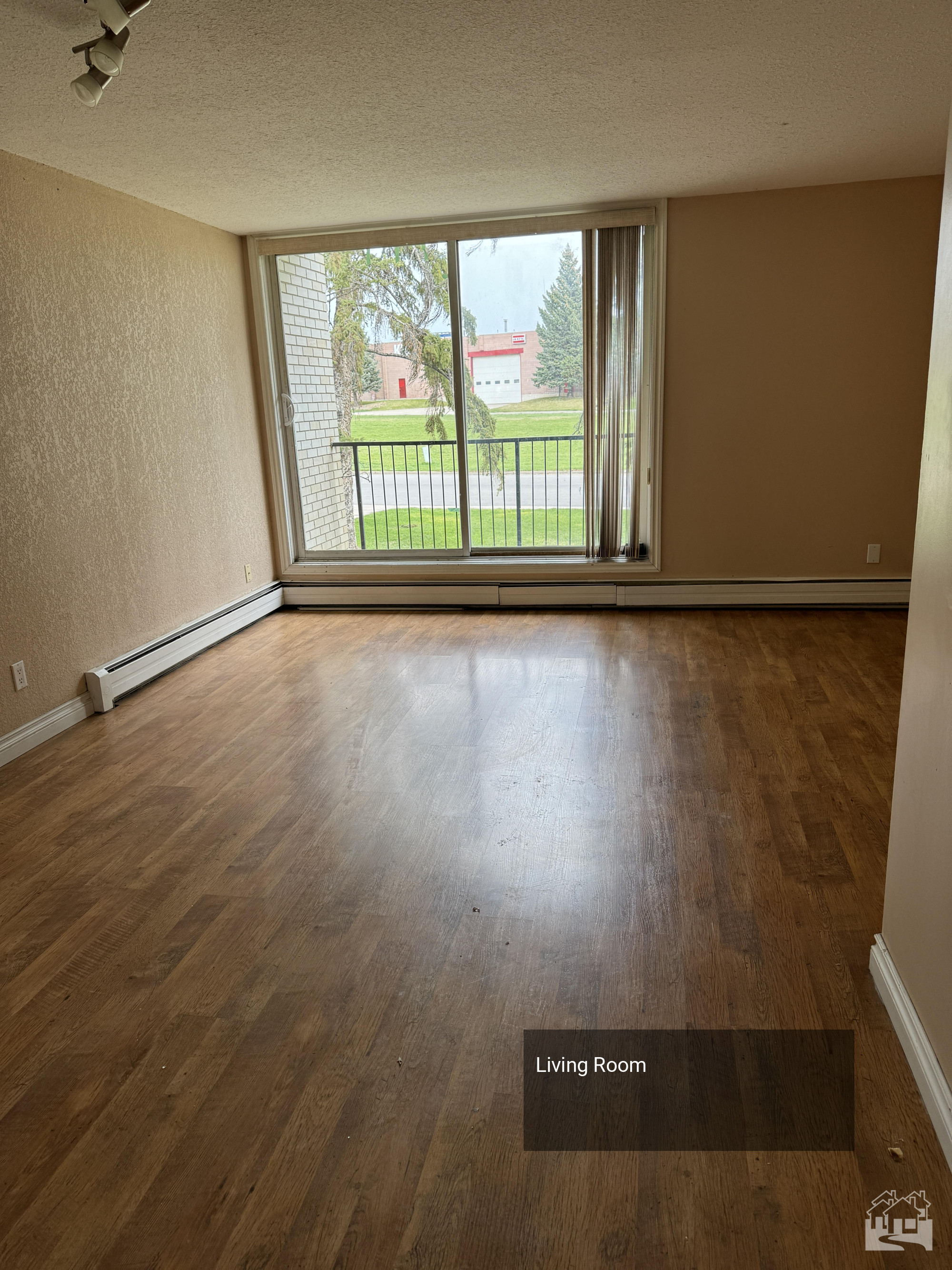 Living Room Key Image