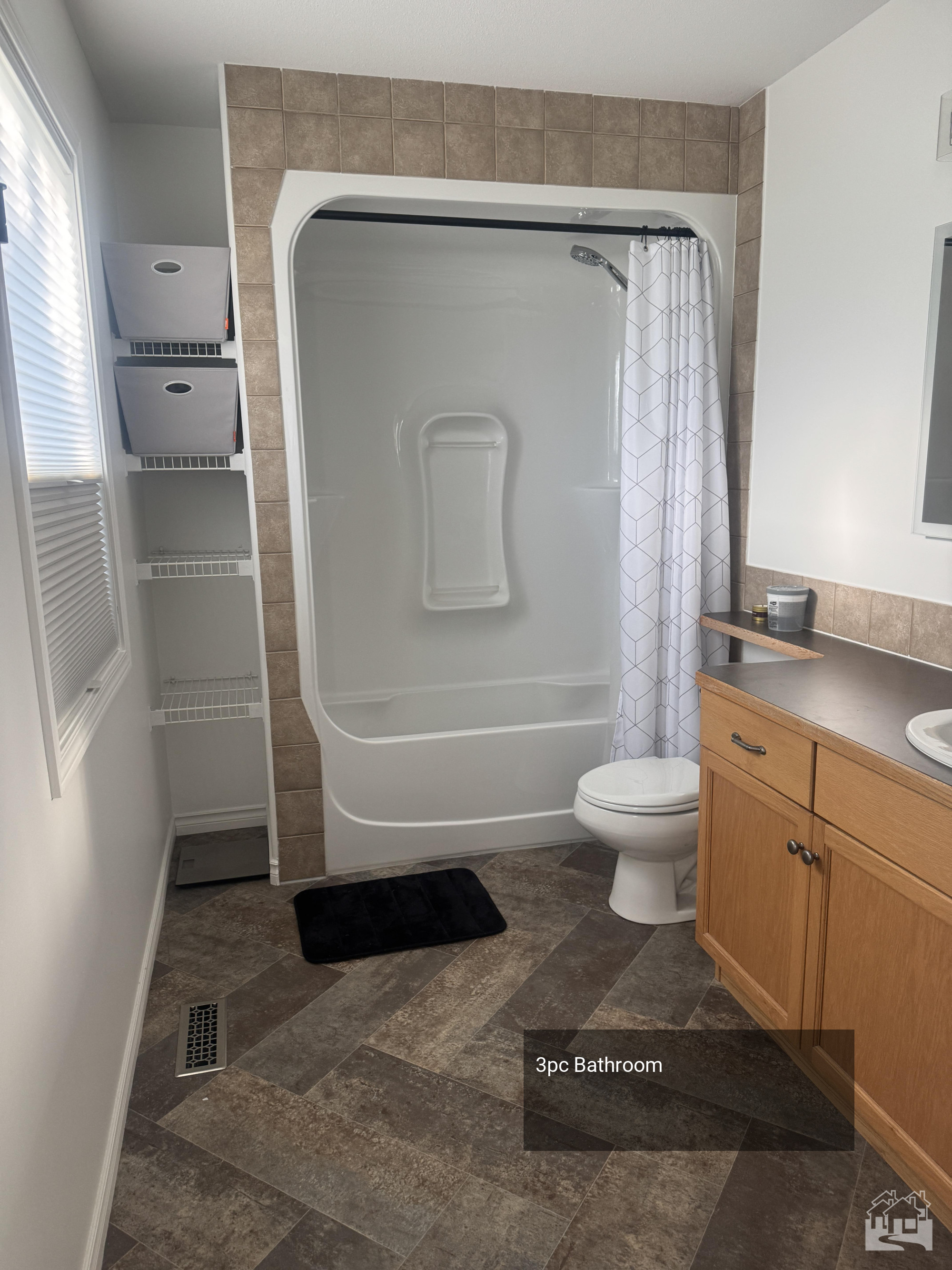 3pc Bathroom Key Image