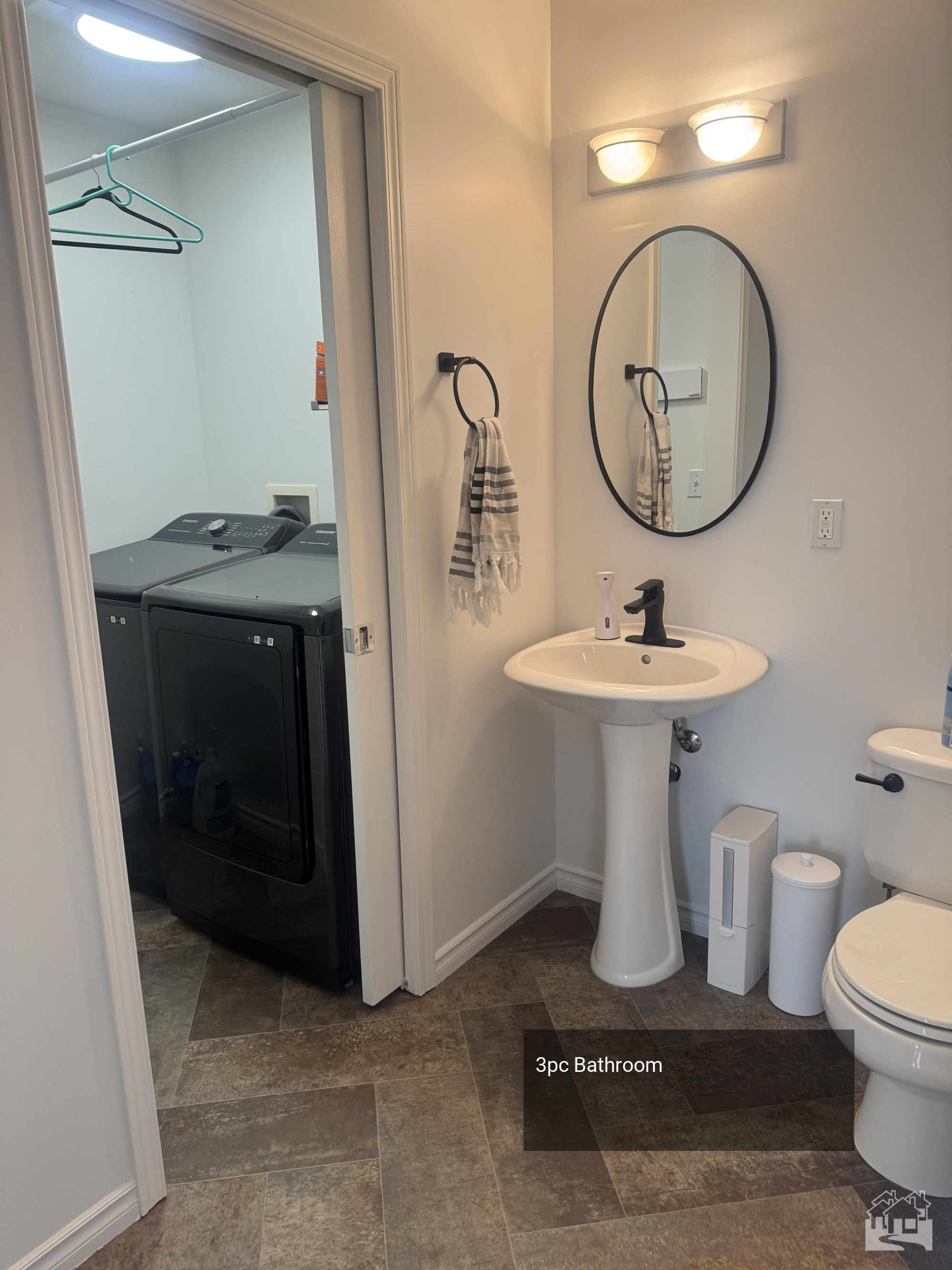 2pc Bathroom Key Image