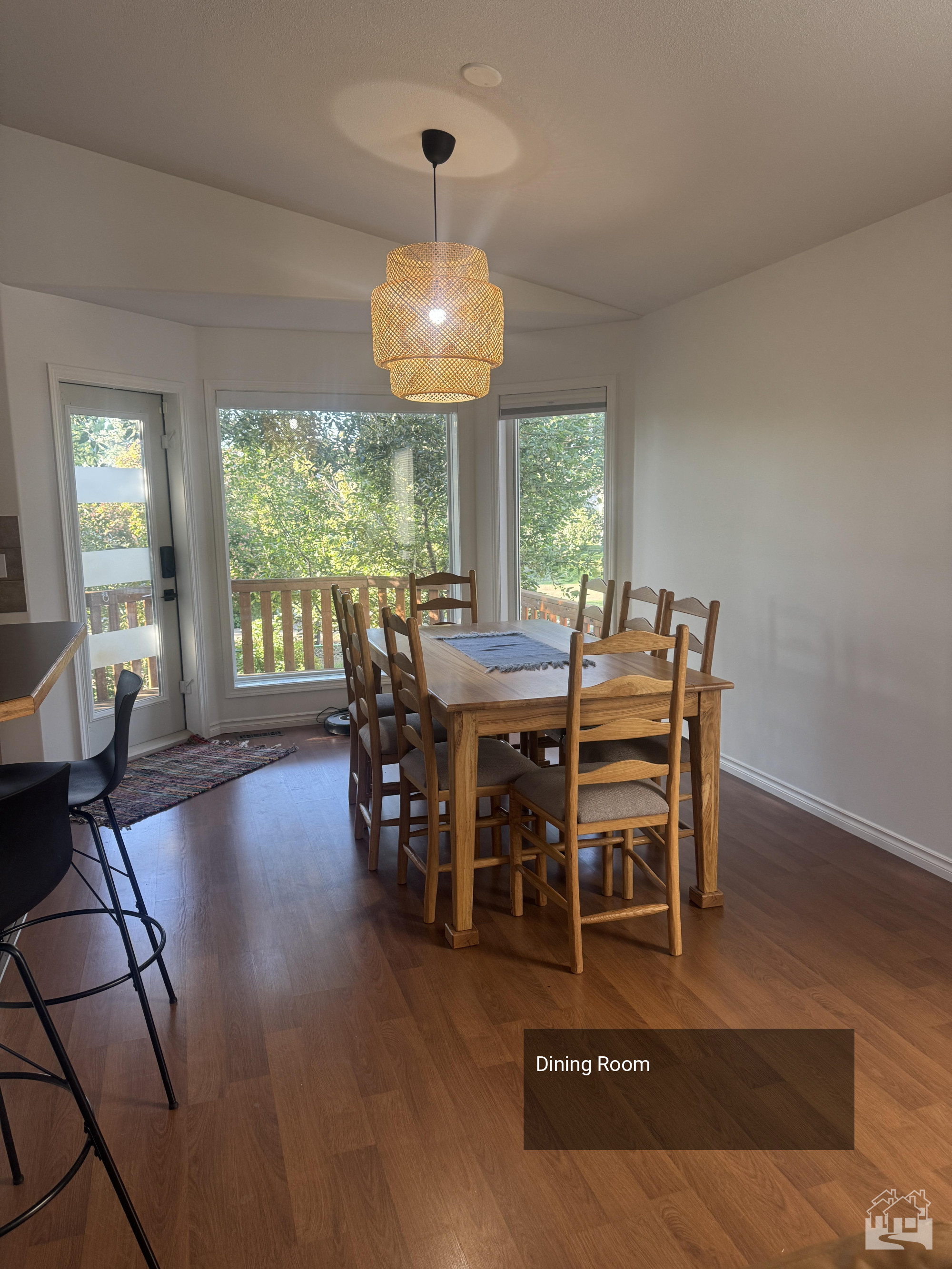 Dining Room Key Image