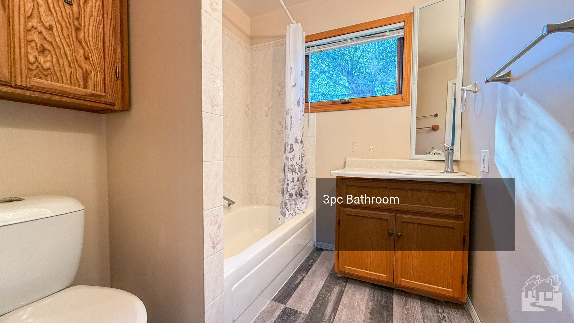 Bathroom Key Image