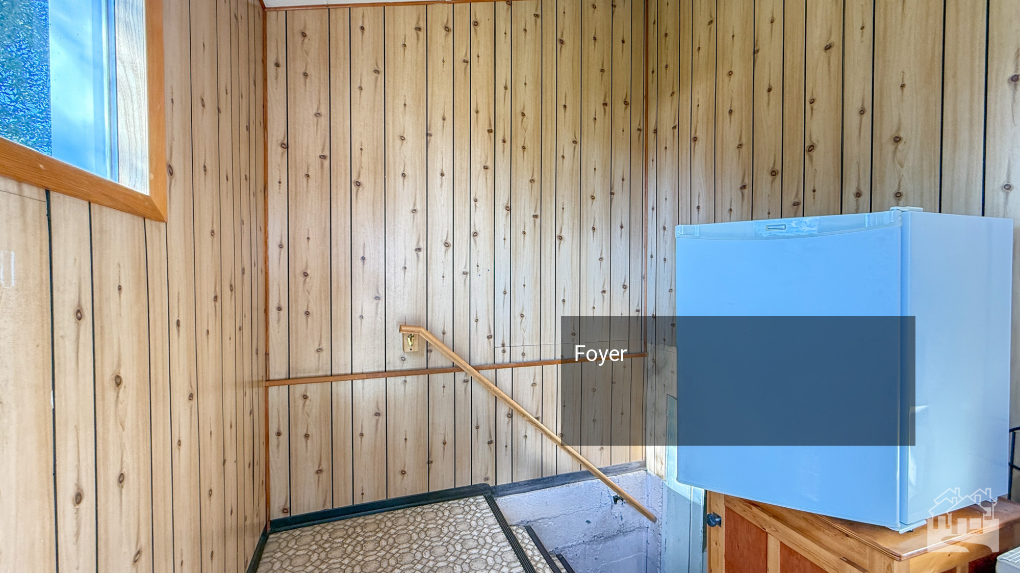Foyer Key Image