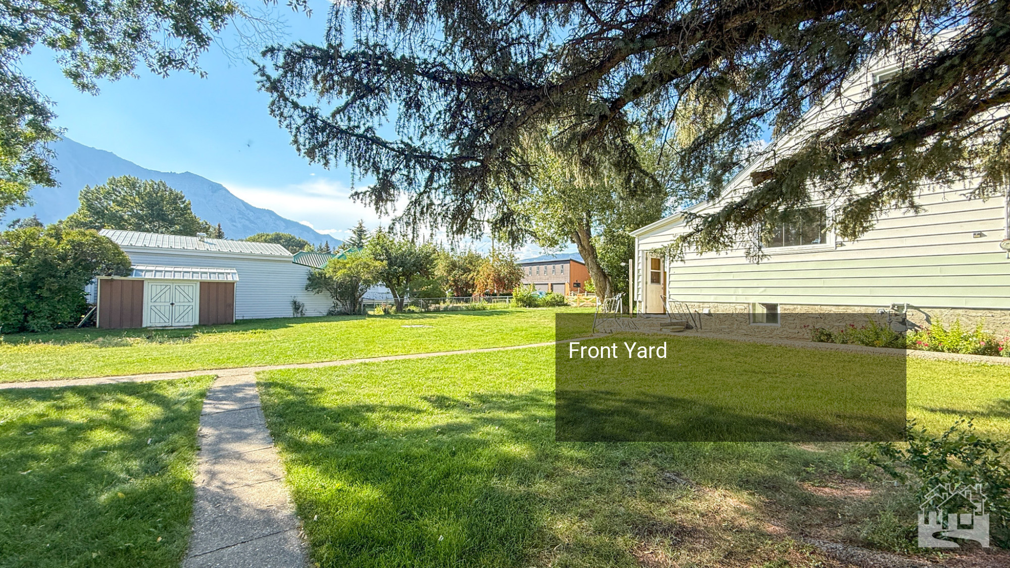 Front Yard Key Image