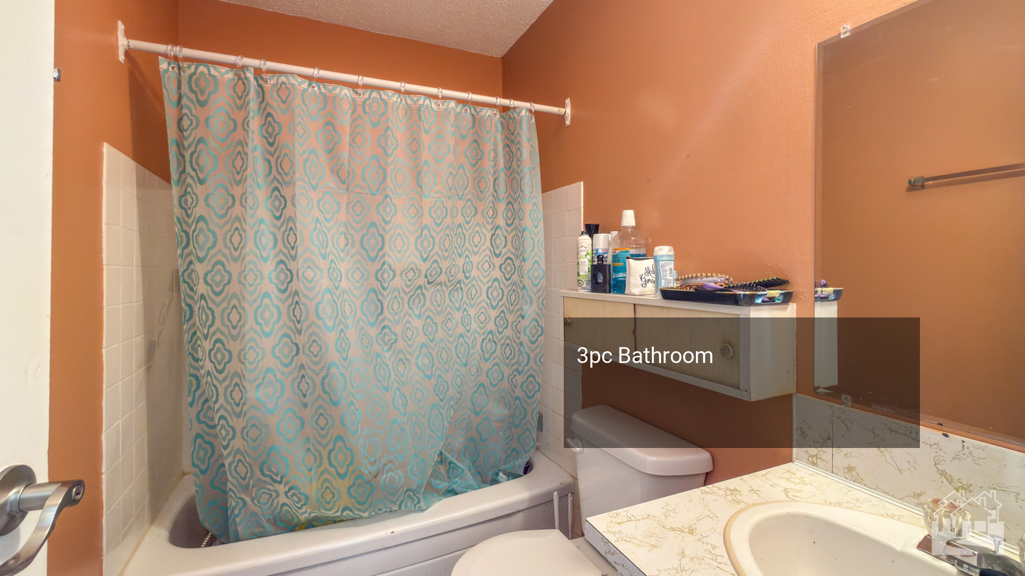 Bathroom Key Image