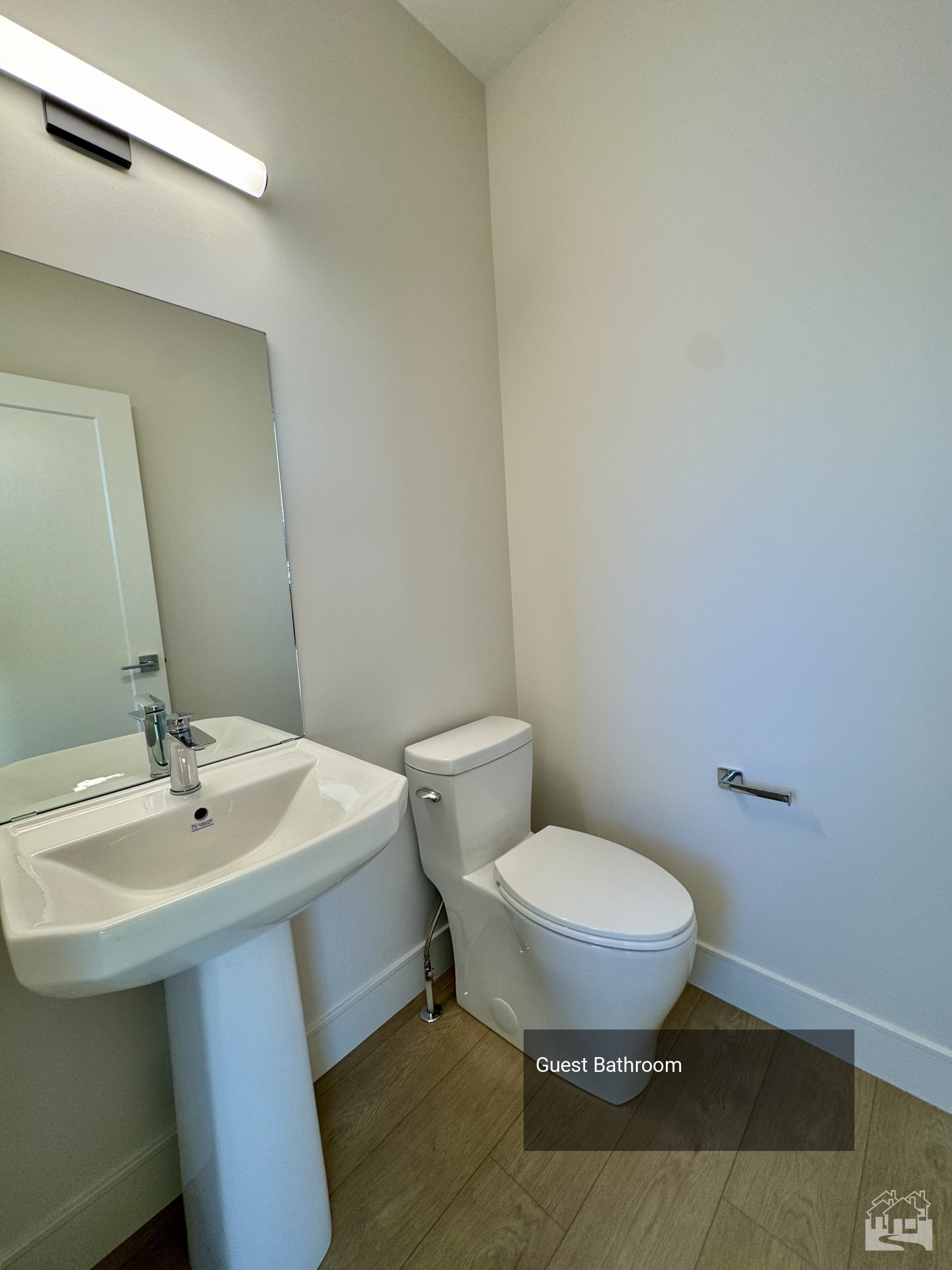 Guest Bathroom Key Image