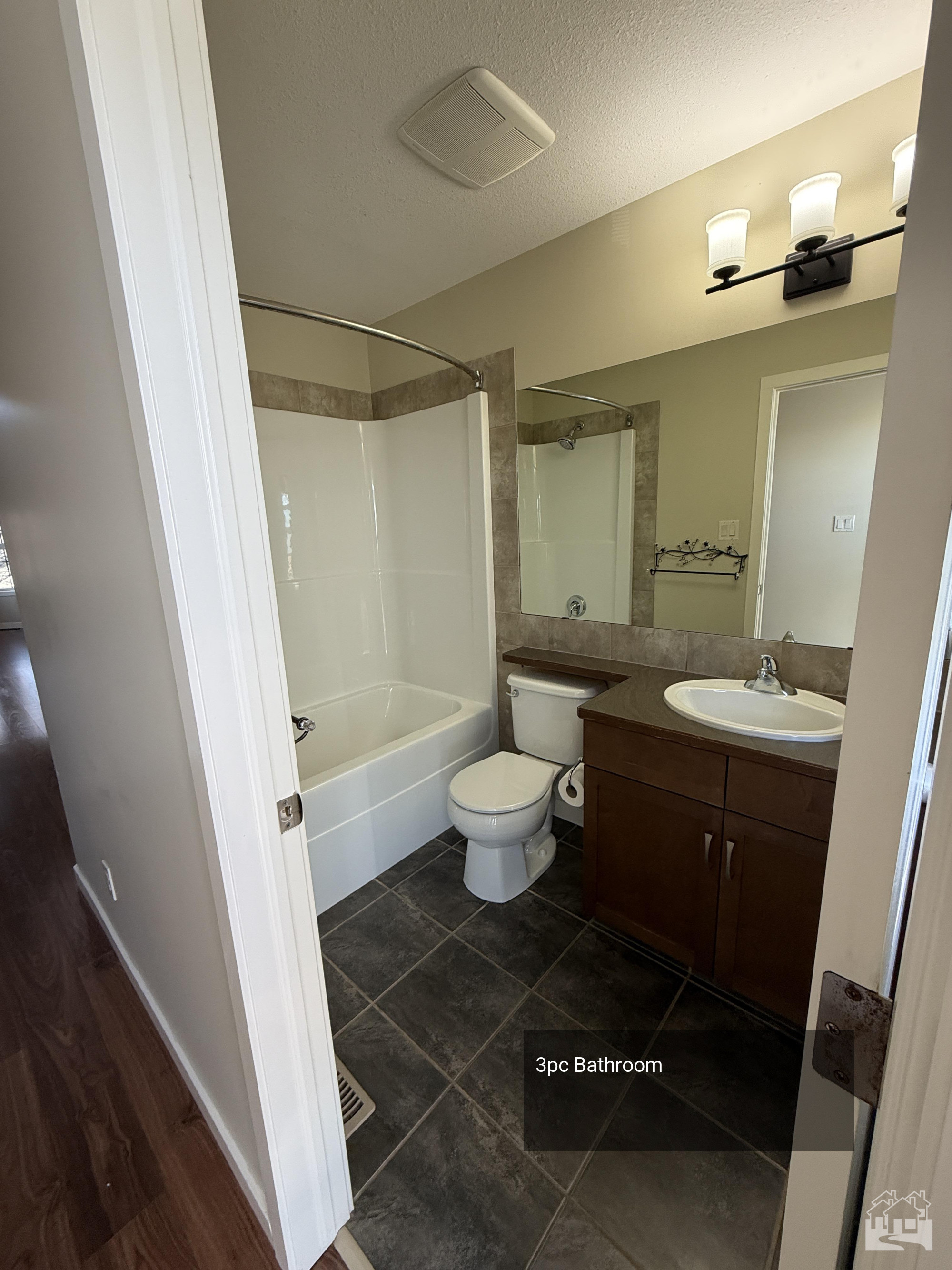 3pc Bathroom Key Image