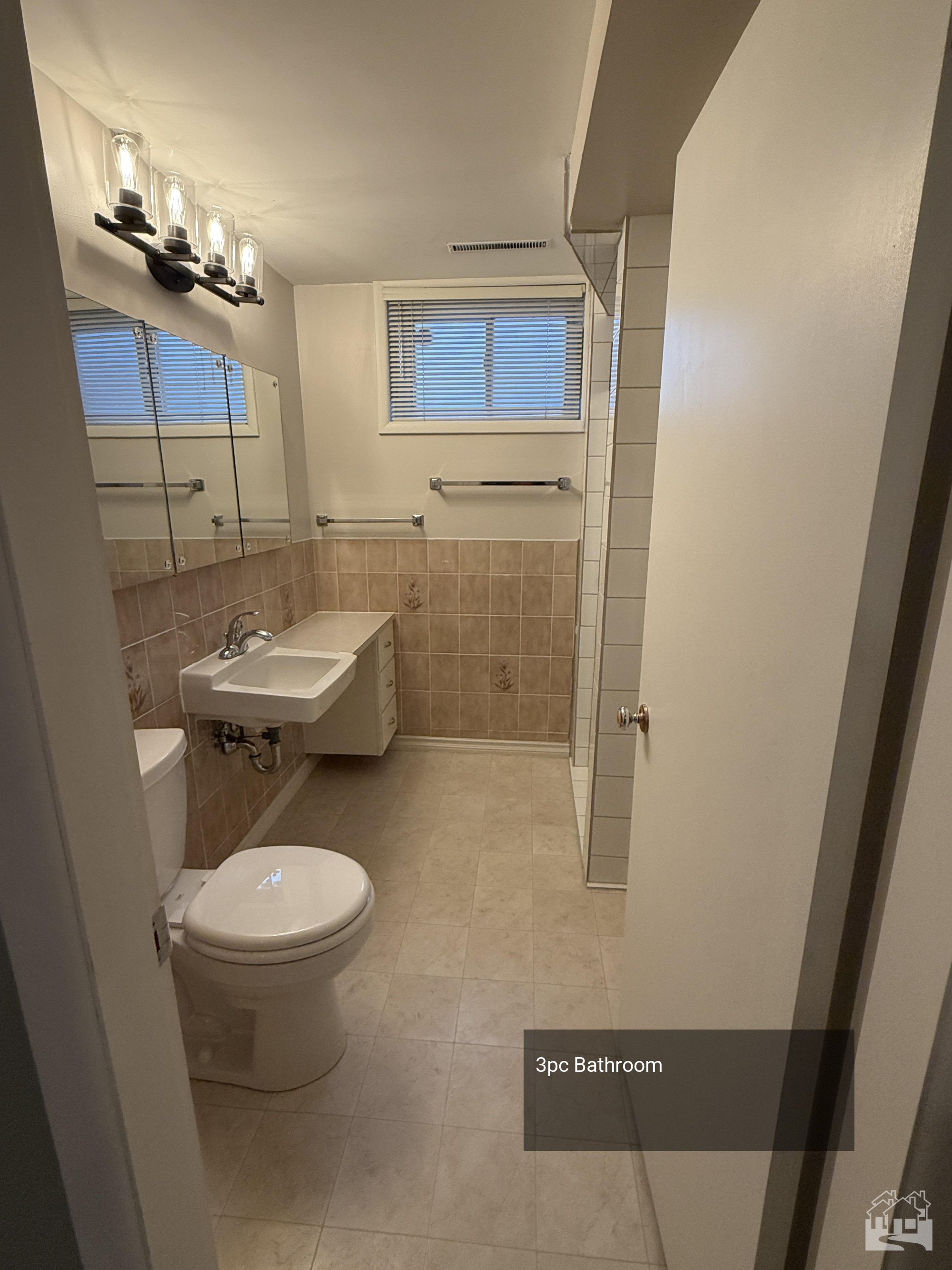 3pc Bathroom Key Image