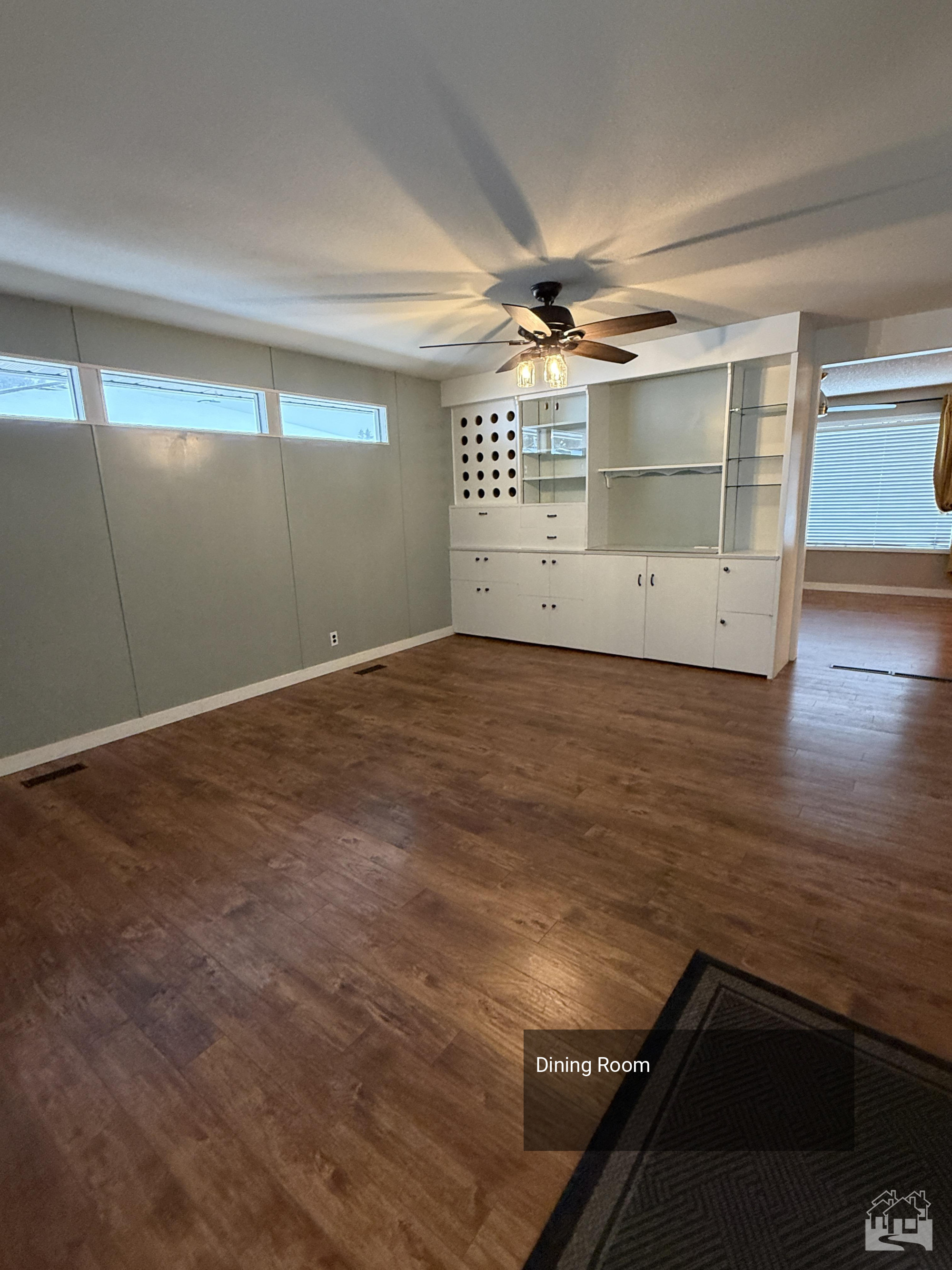 Dining Room Key Image