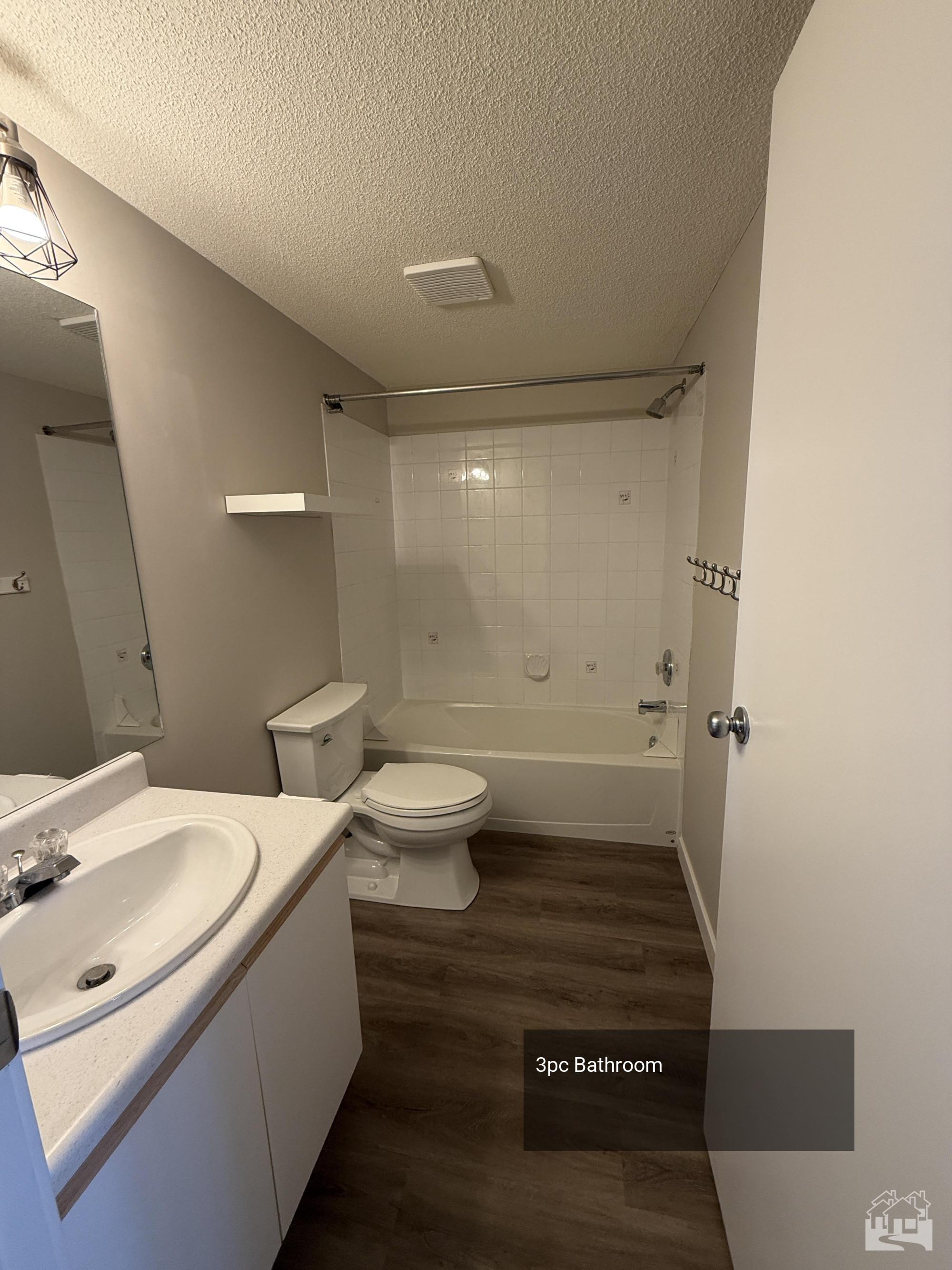 4pc Bathroom Key Image