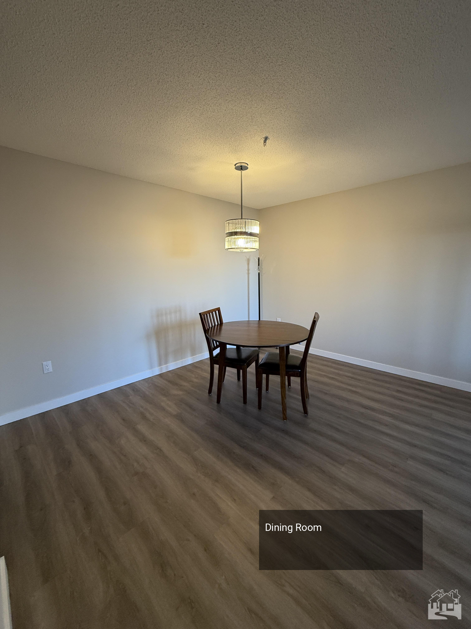 Dining Room Key Image