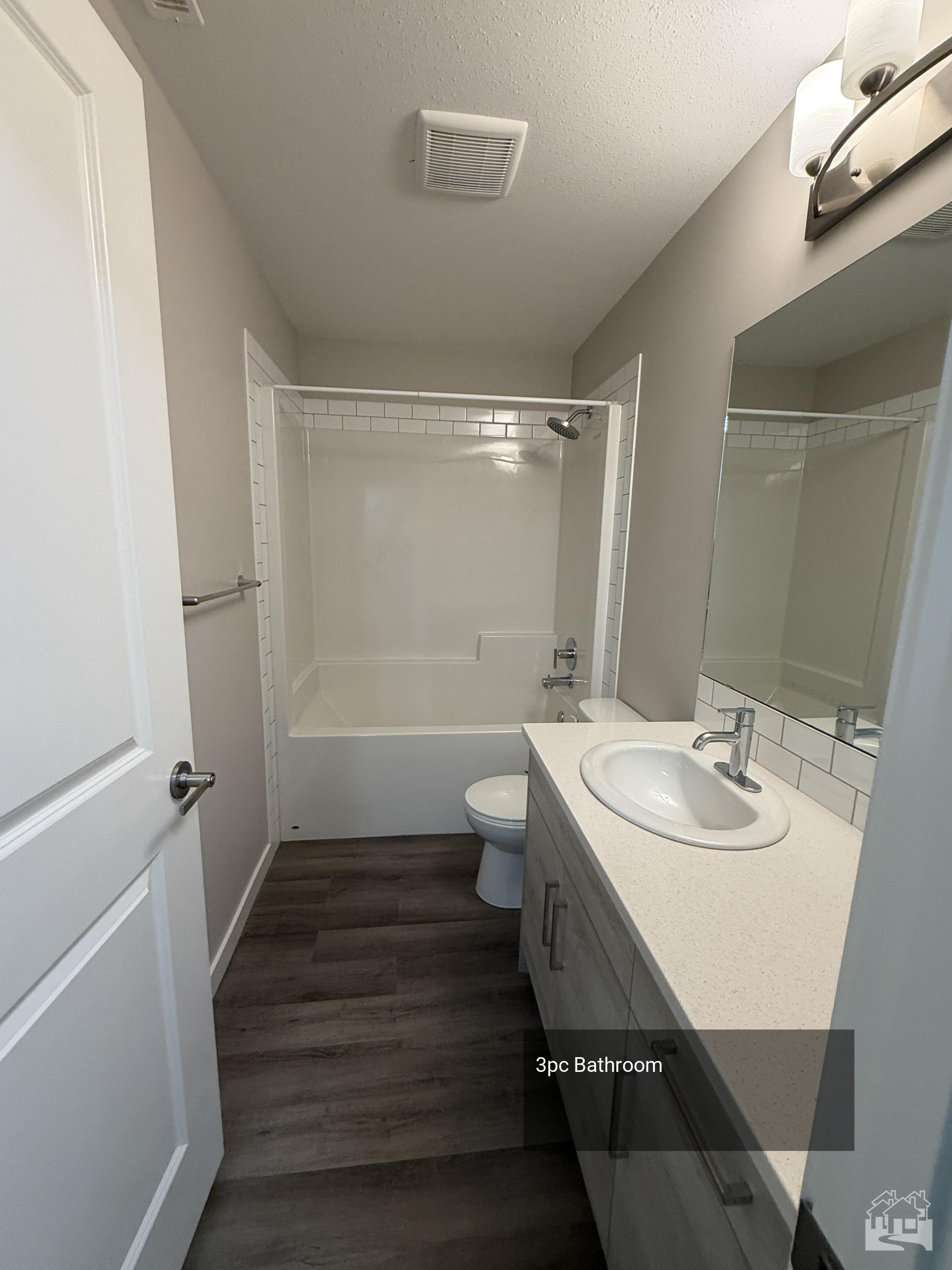 3pc Bathroom Key Image