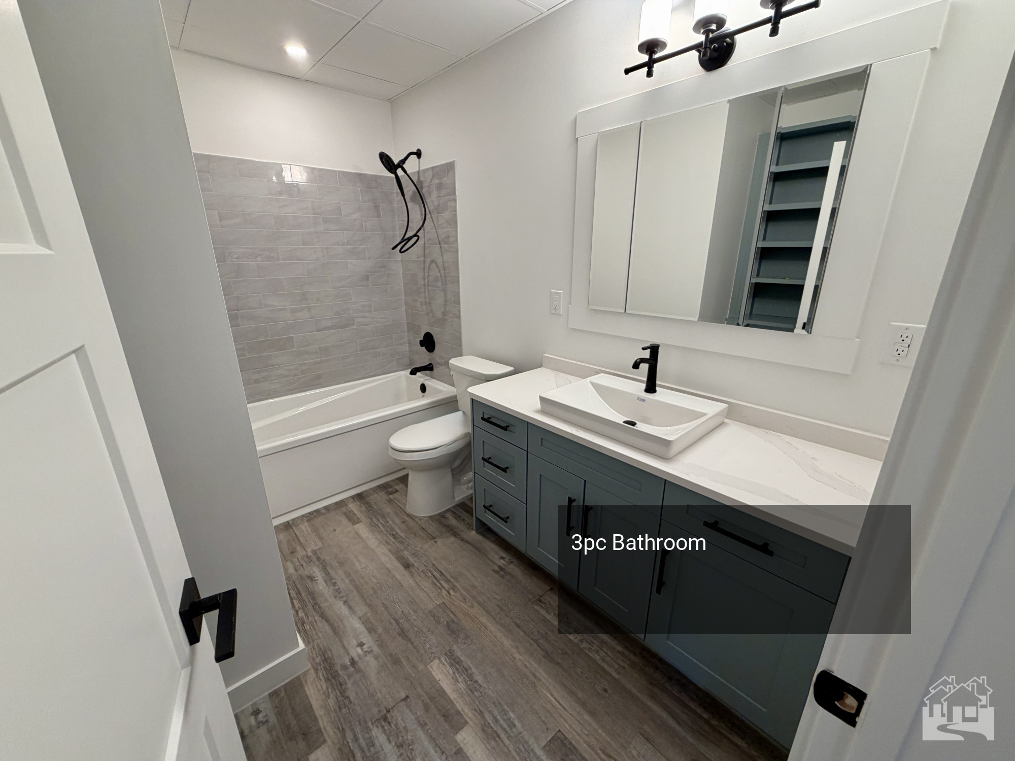 3pc Bathroom Key Image