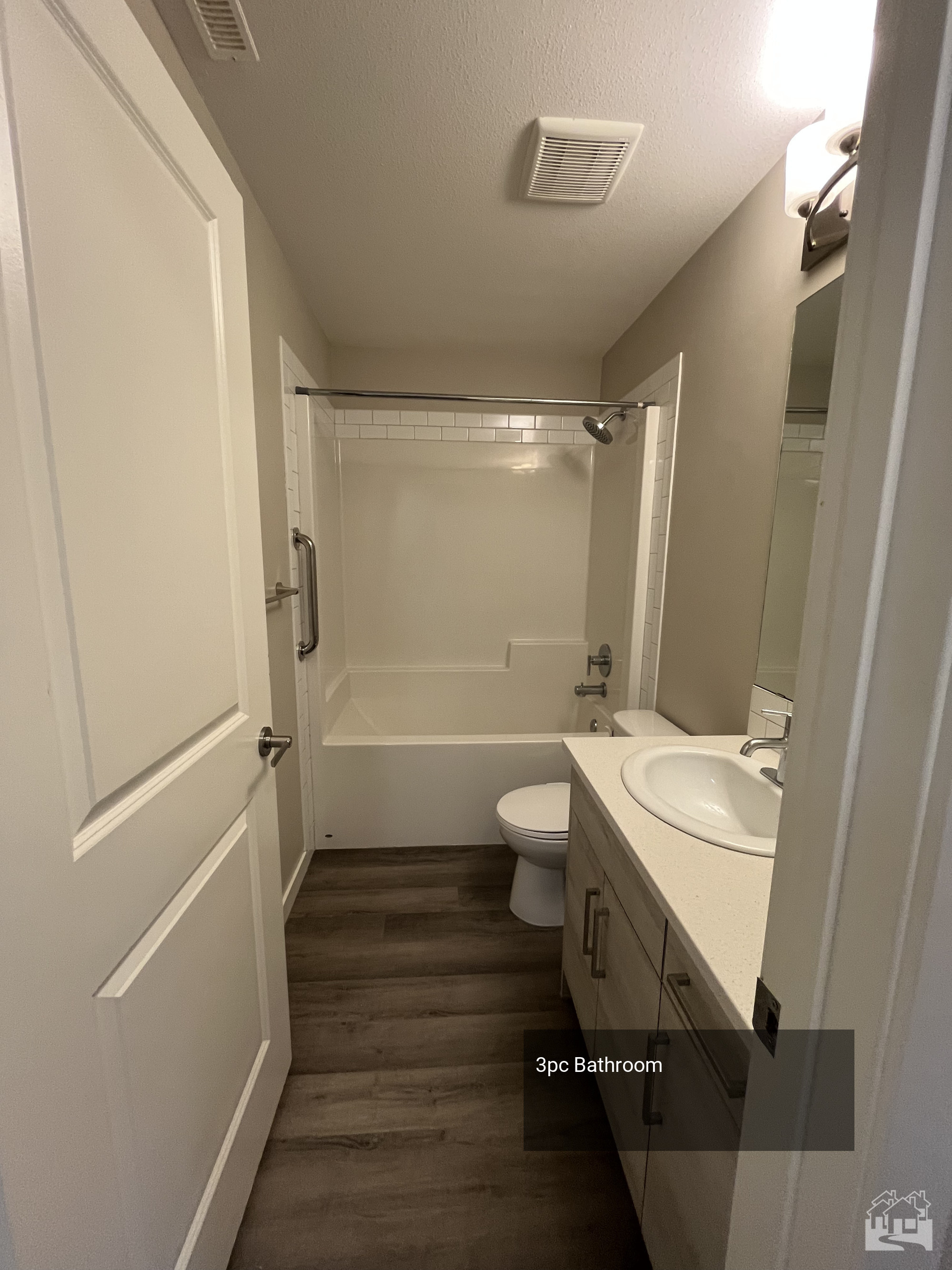 3pc Bathroom Key Image