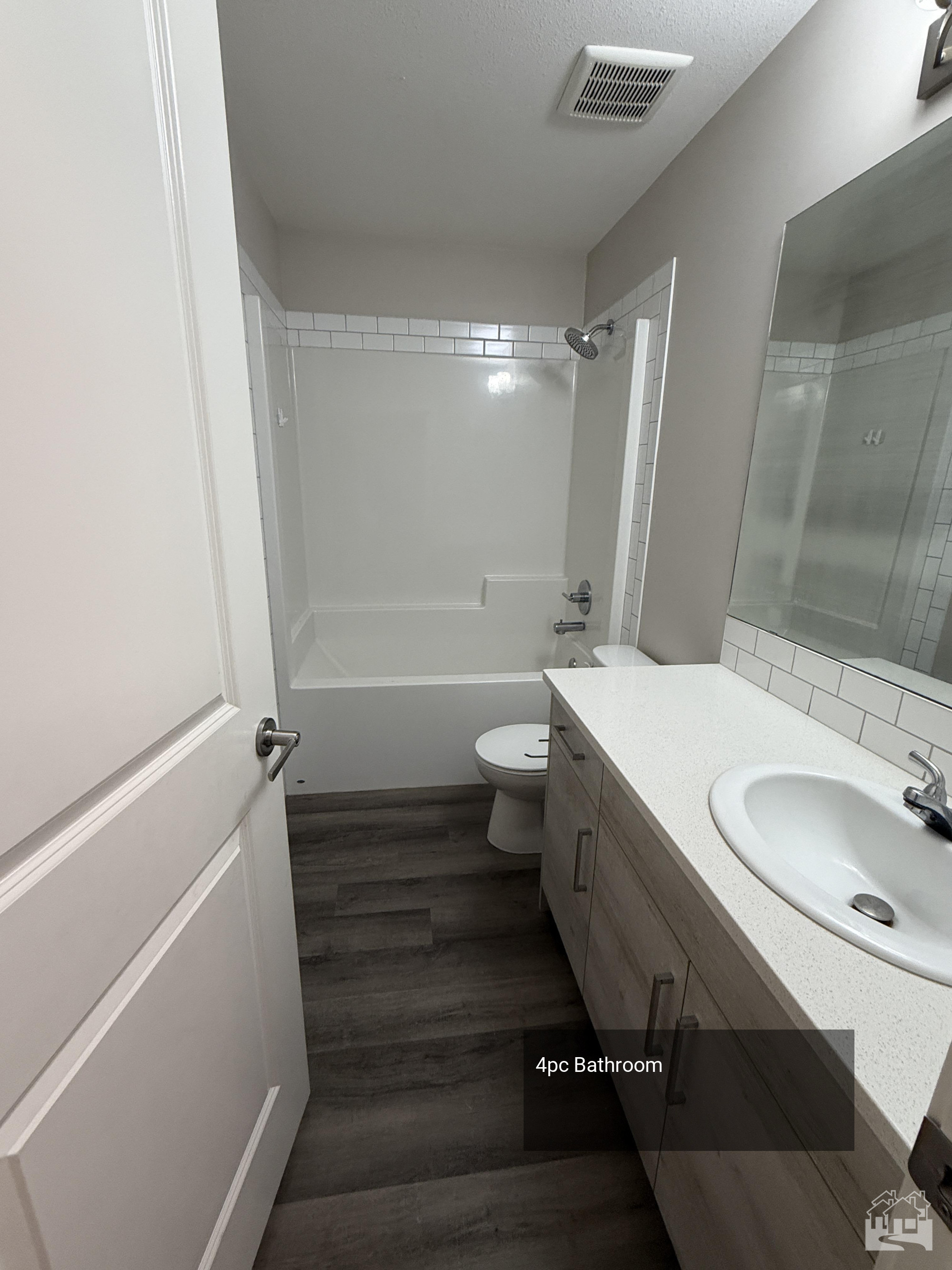 4pc Bathroom Key Image