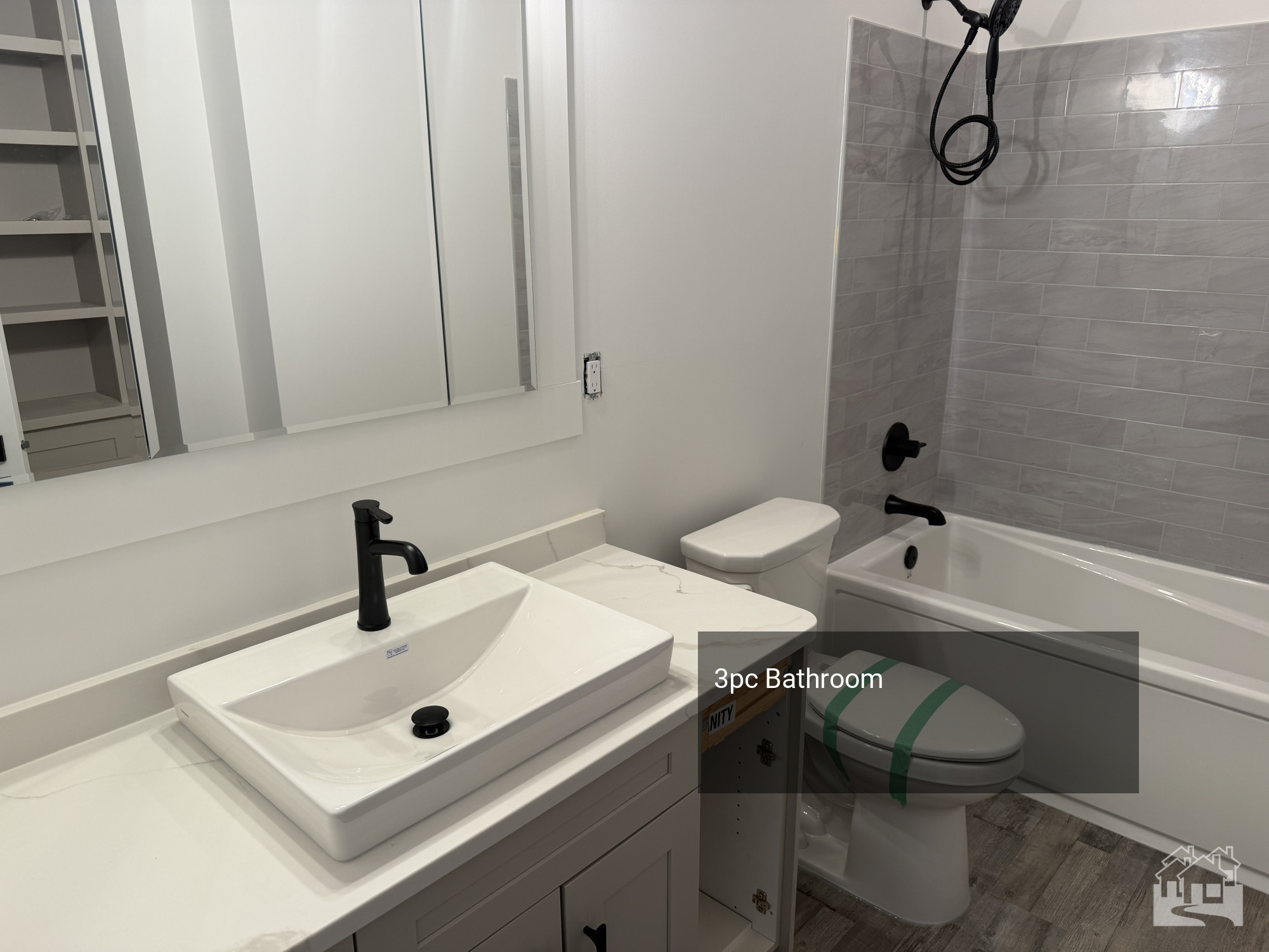 3pc Bathroom Key Image