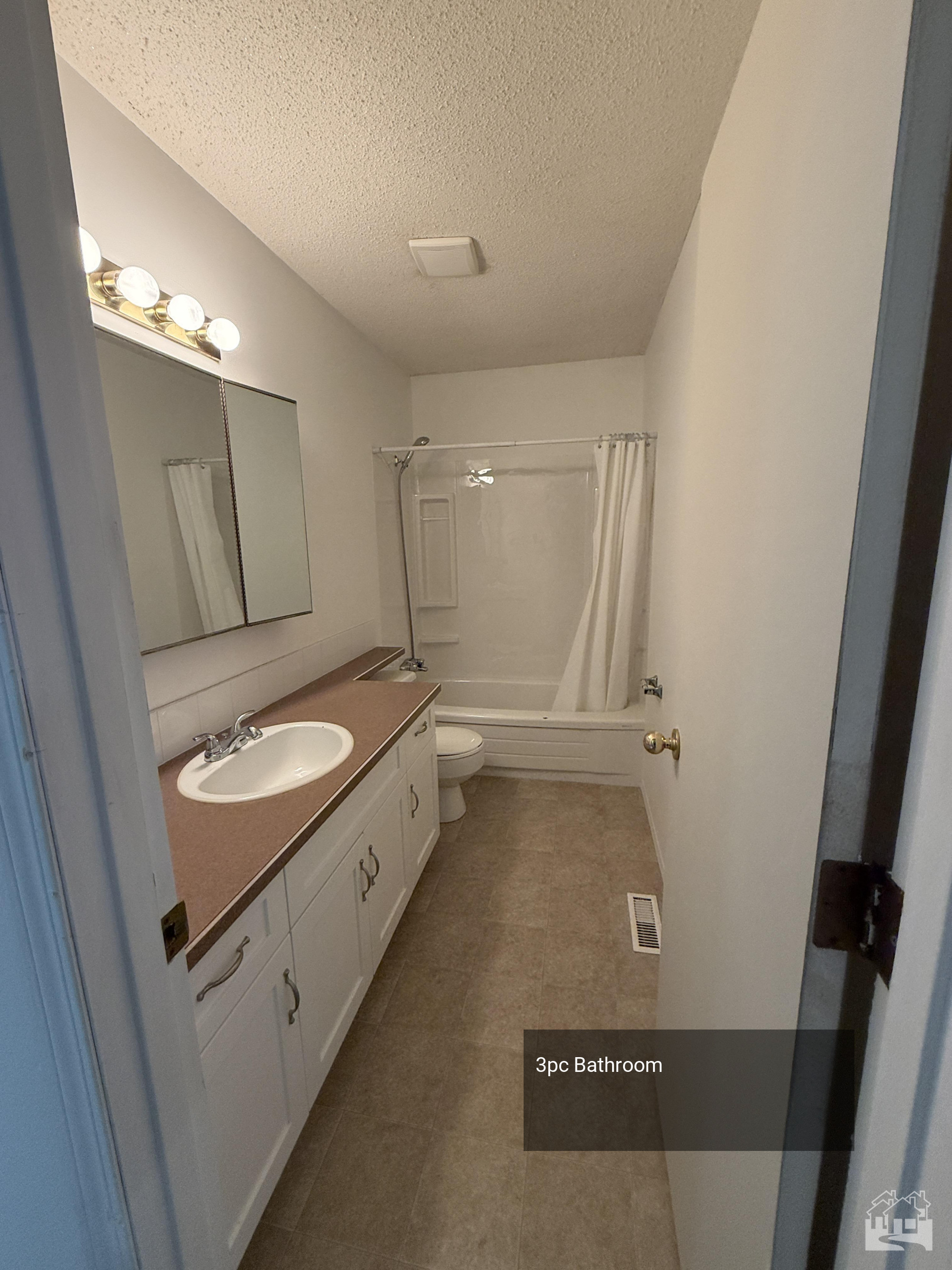 3pc Bathroom Key Image