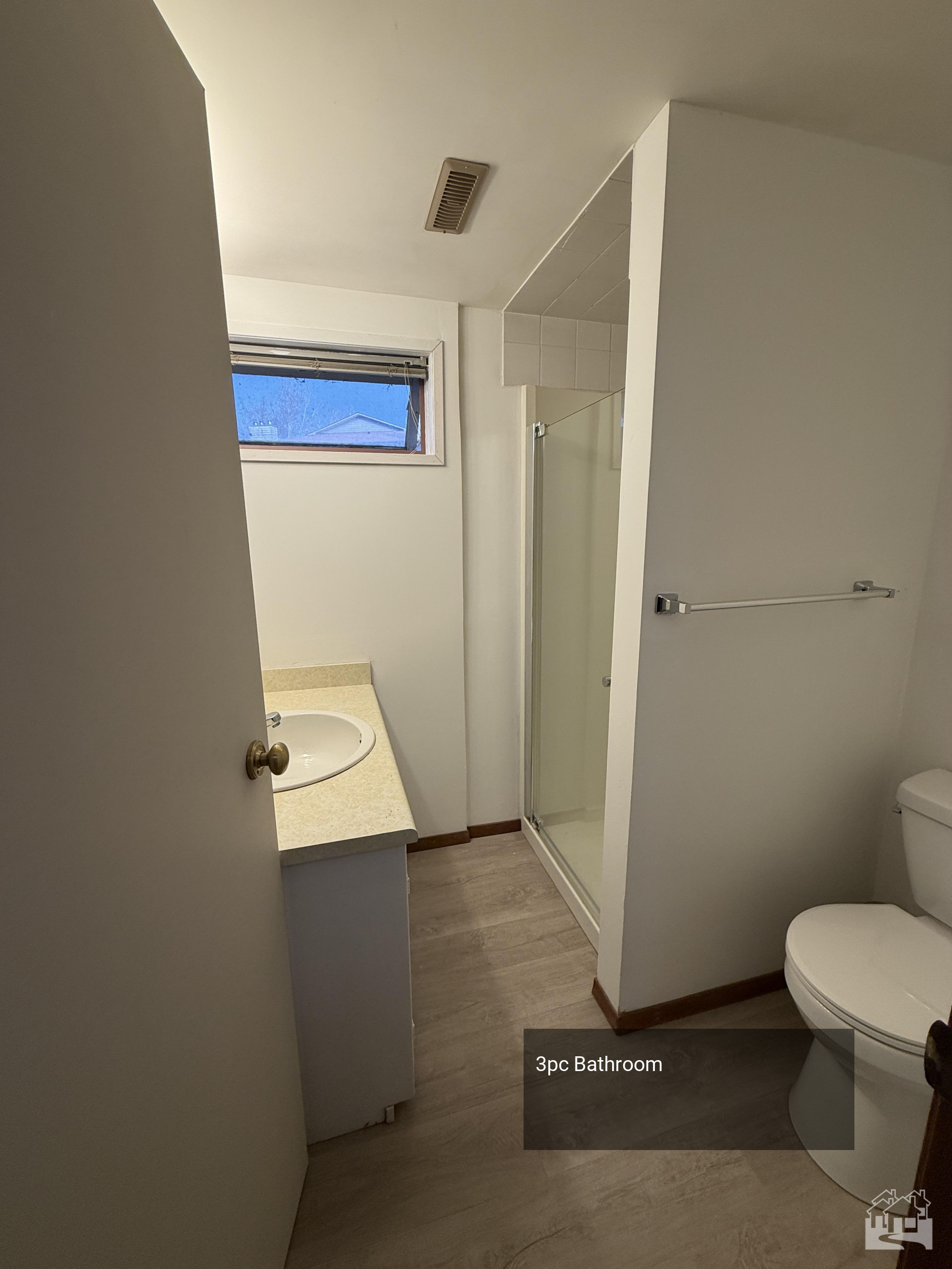 3pc Bathroom Key Image