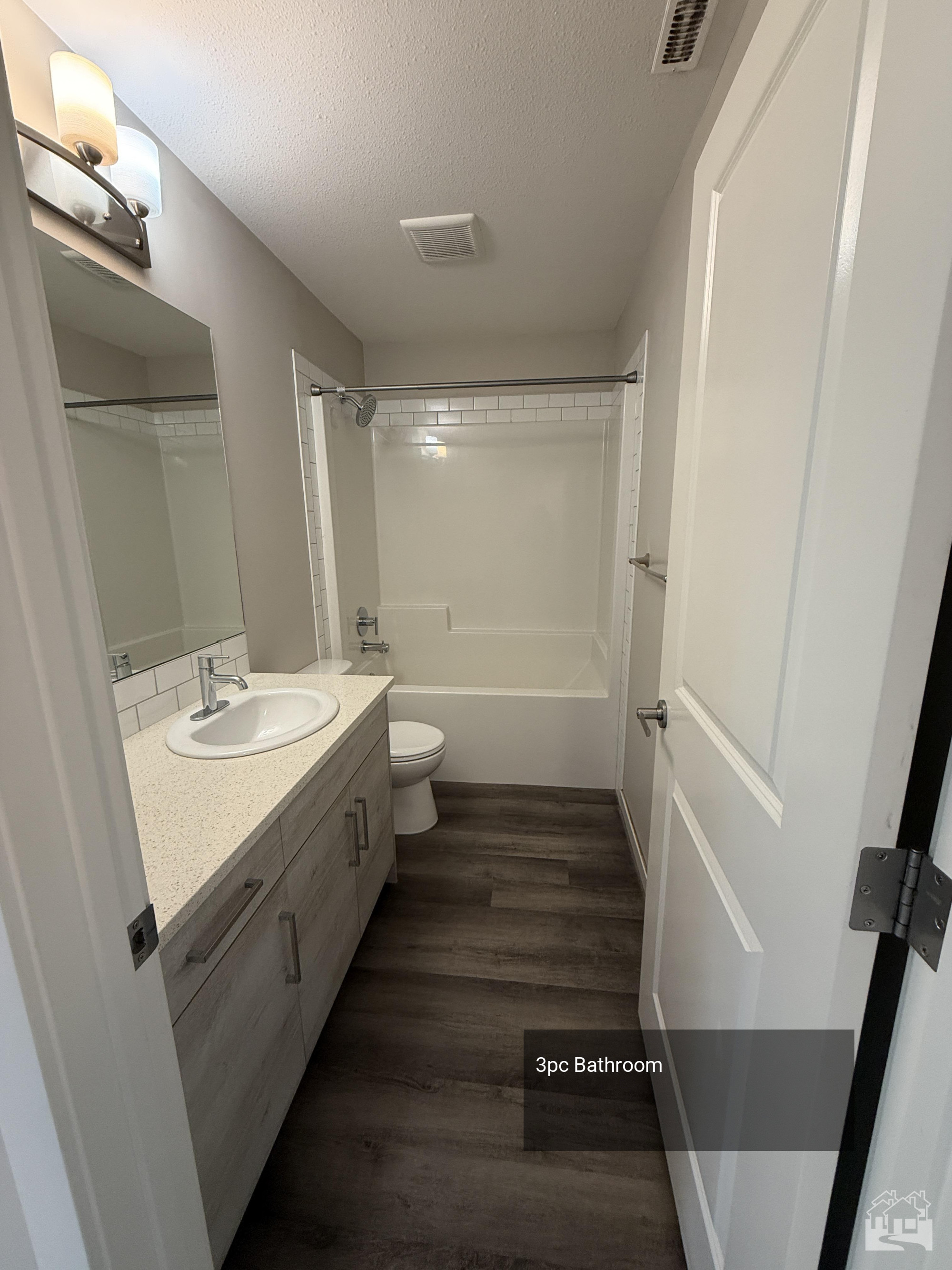 4pc Bathroom Key Image