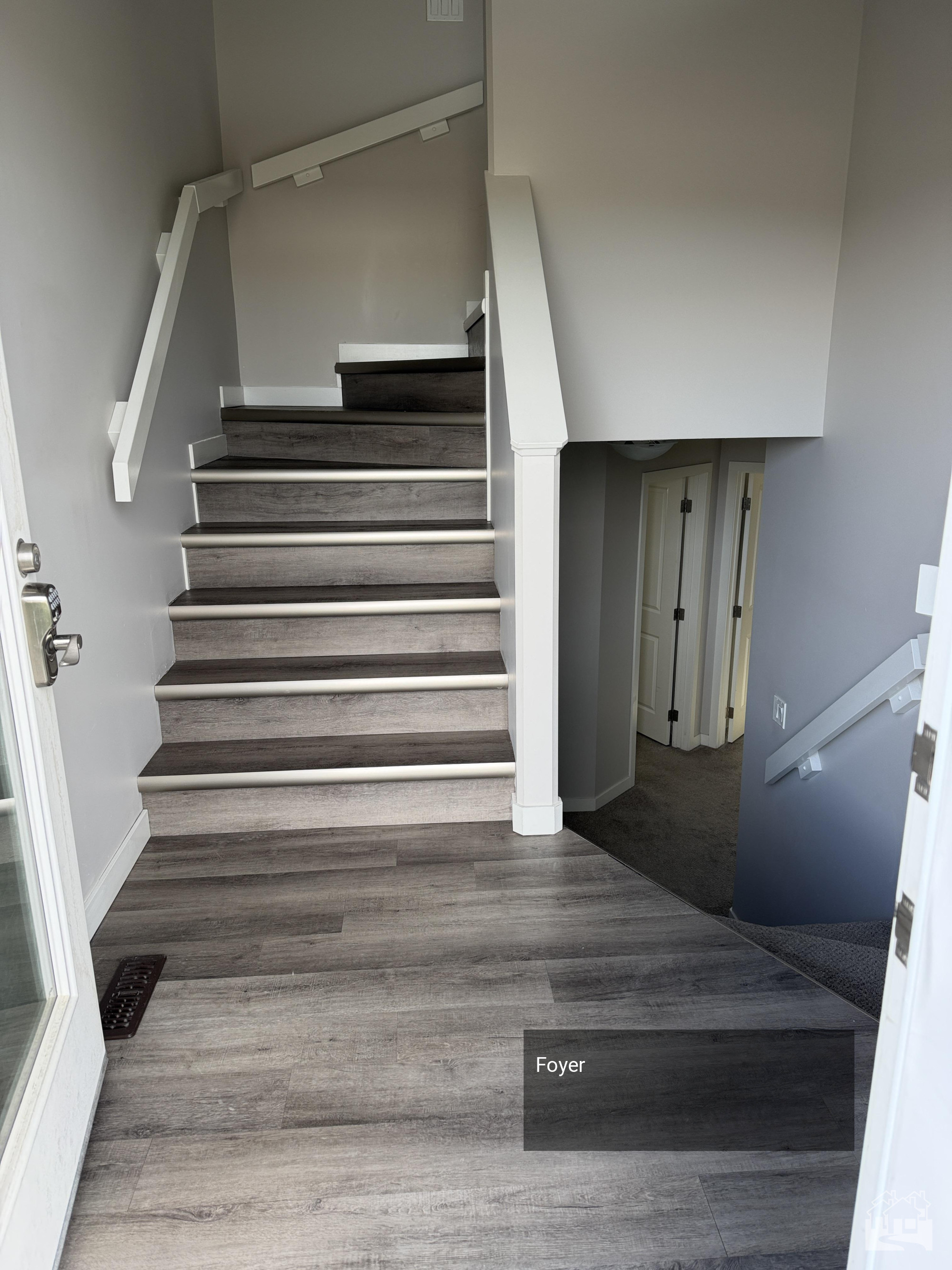 Foyer Key Image