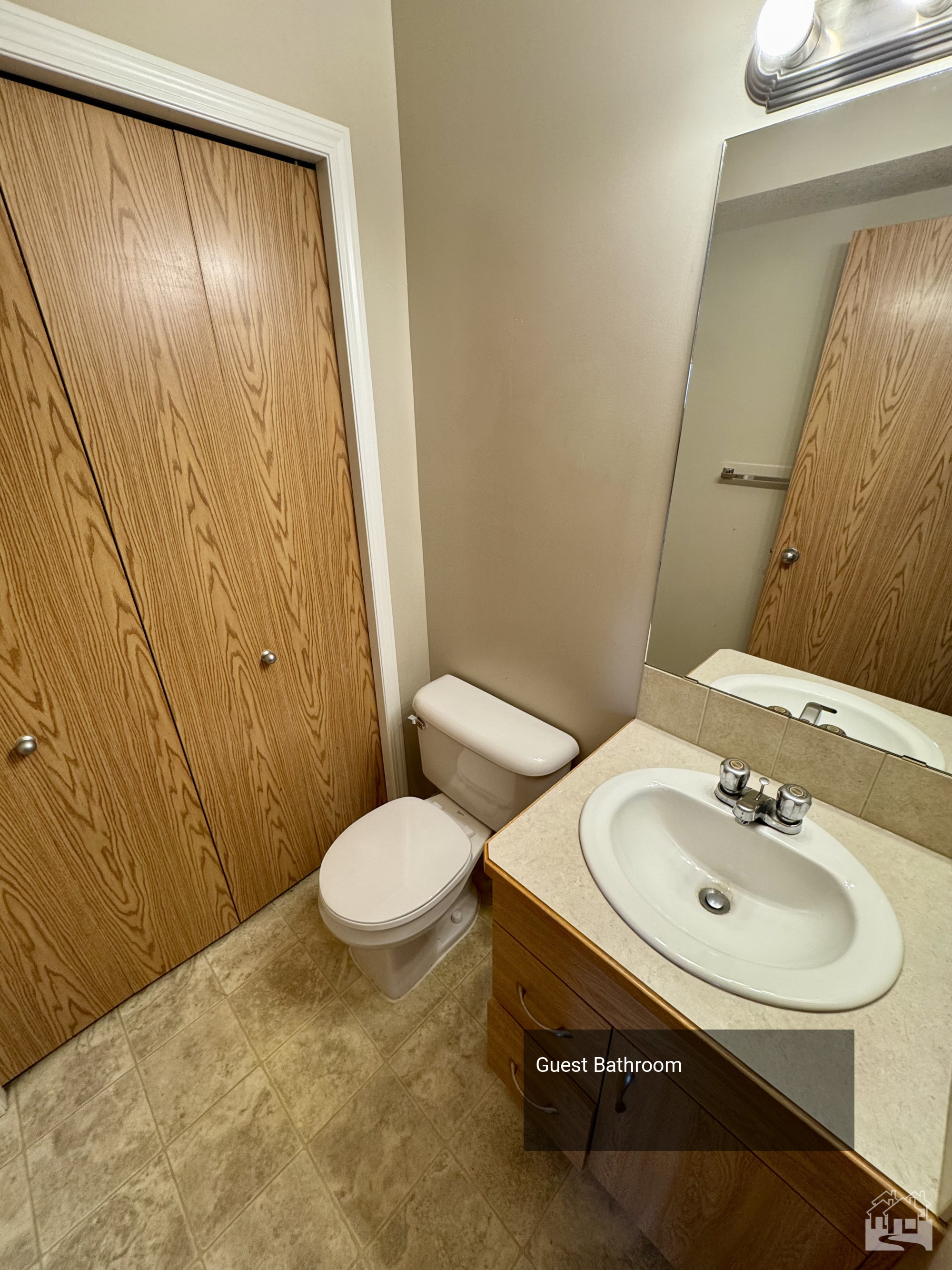 Guest Bathroom Key Image