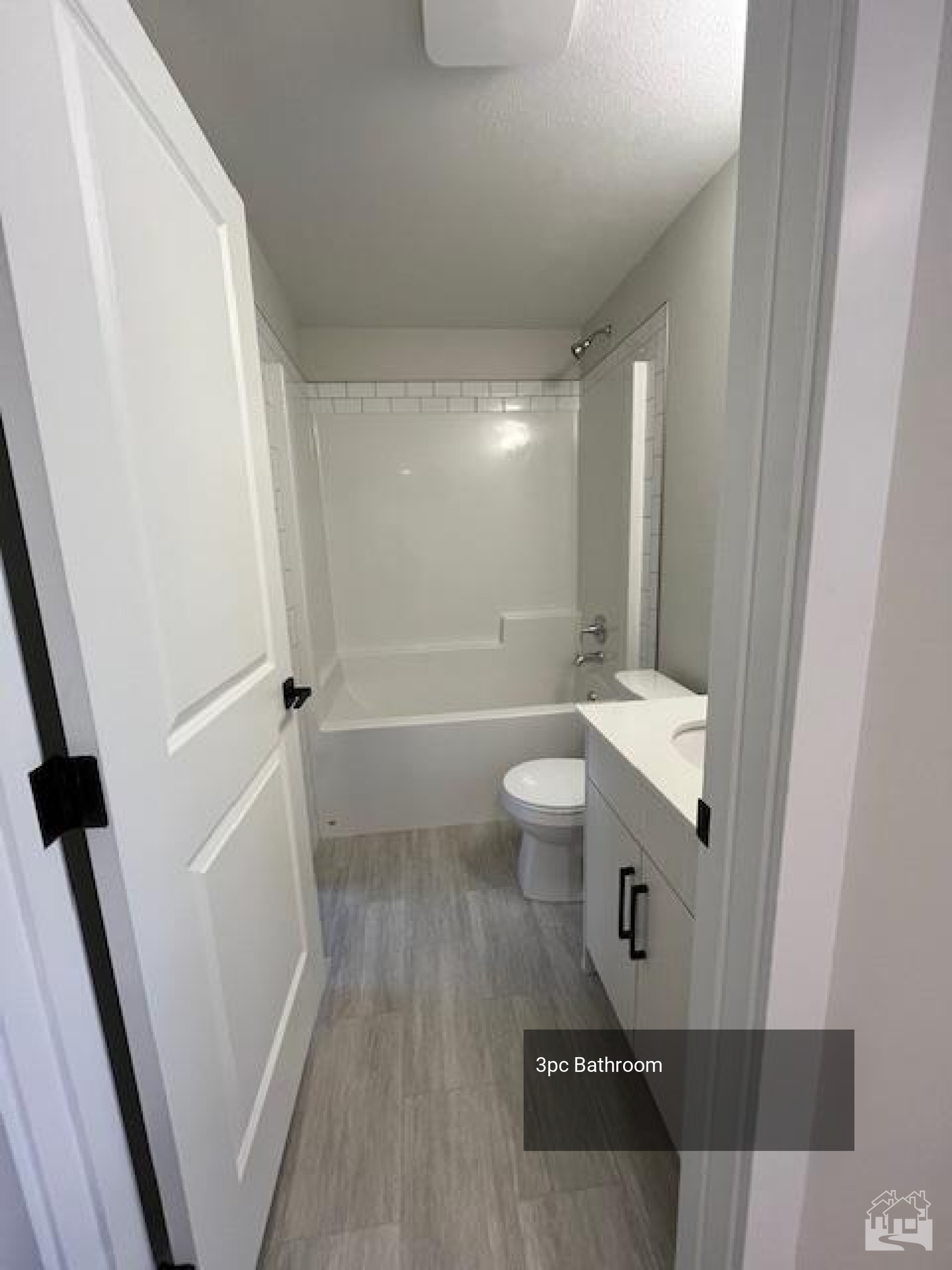 3pc Bathroom Key Image