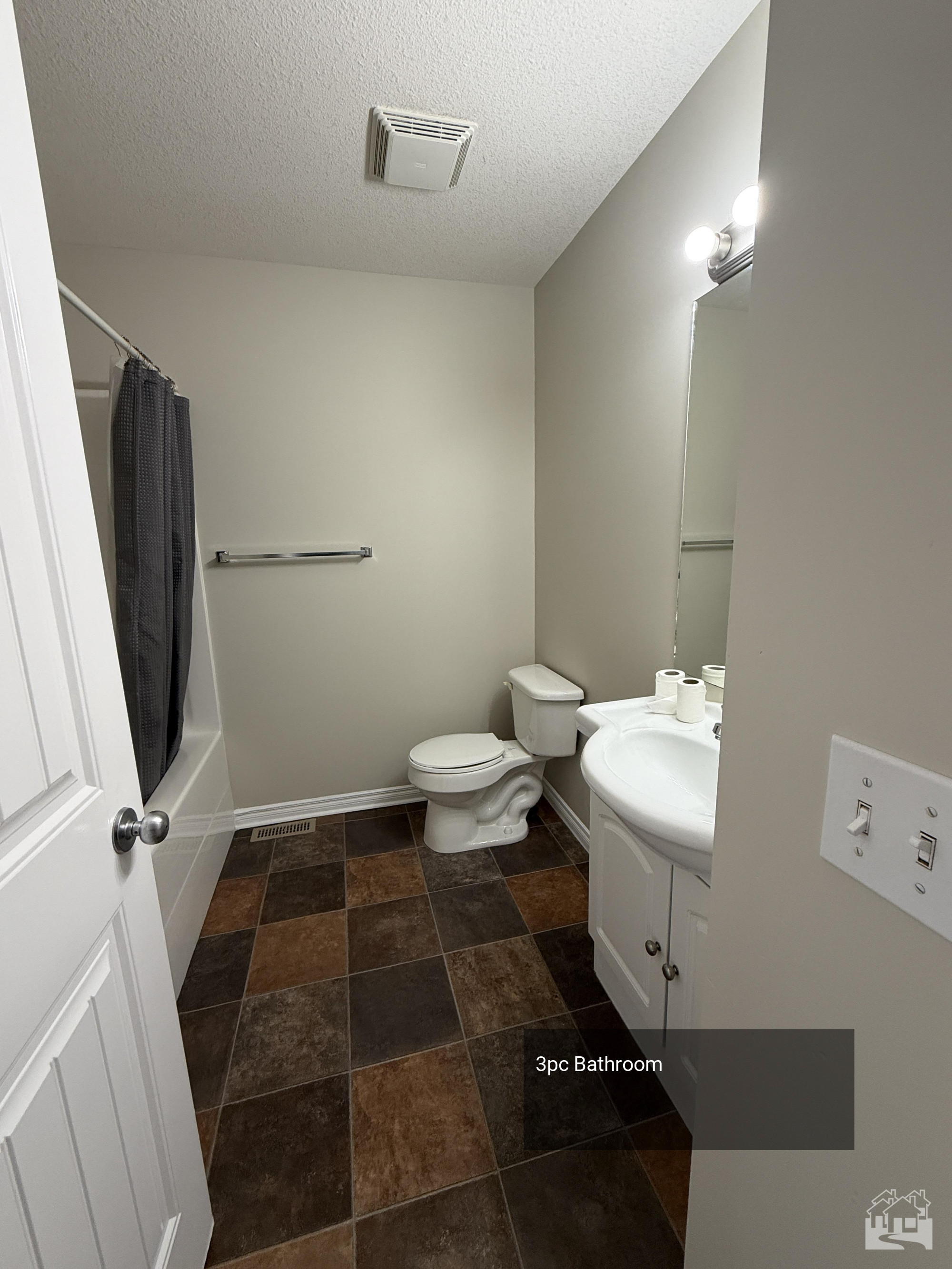 3pc Bathroom Key Image