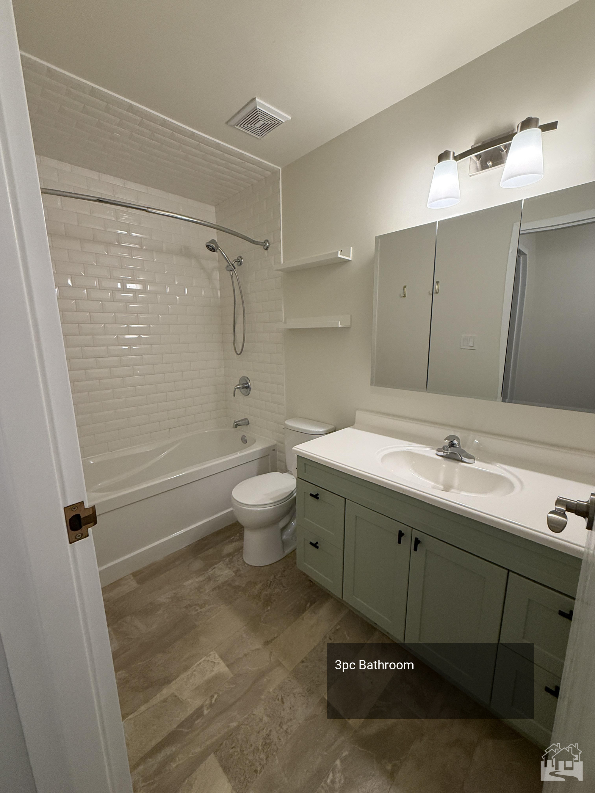 3pc Bathroom Key Image