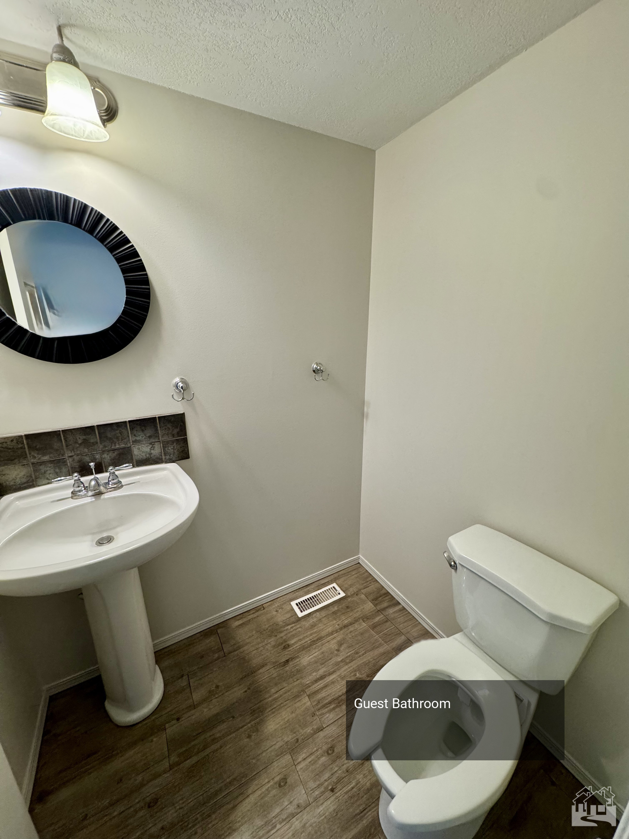 Guest Bathroom Key Image