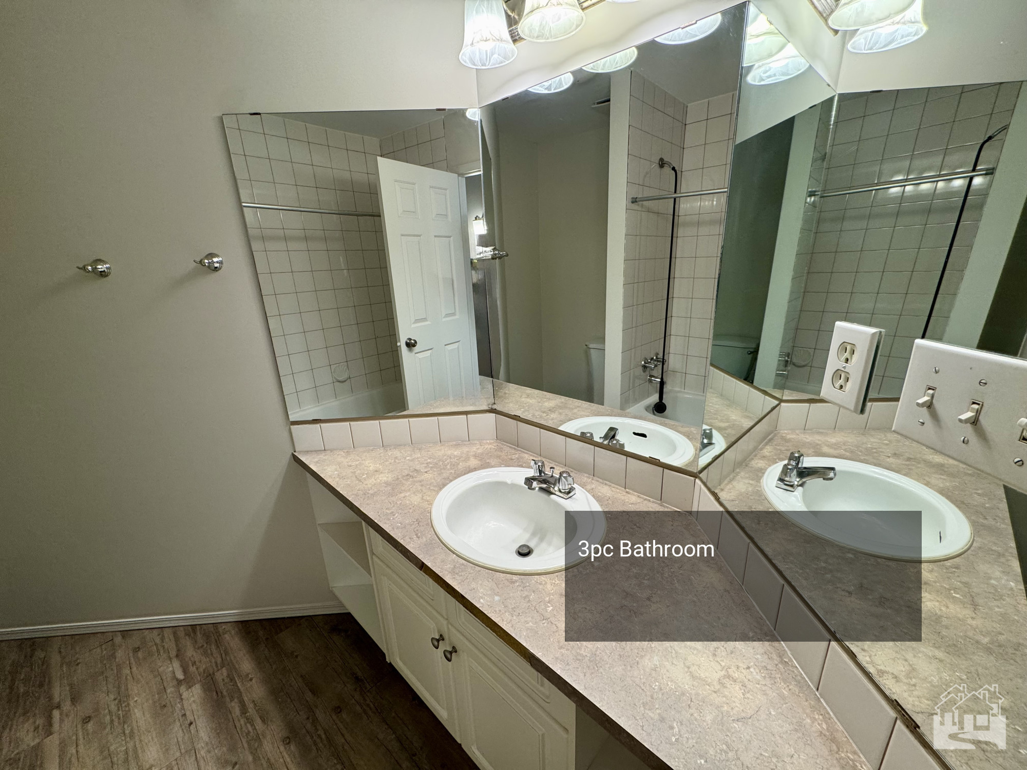 3pc Bathroom Key Image