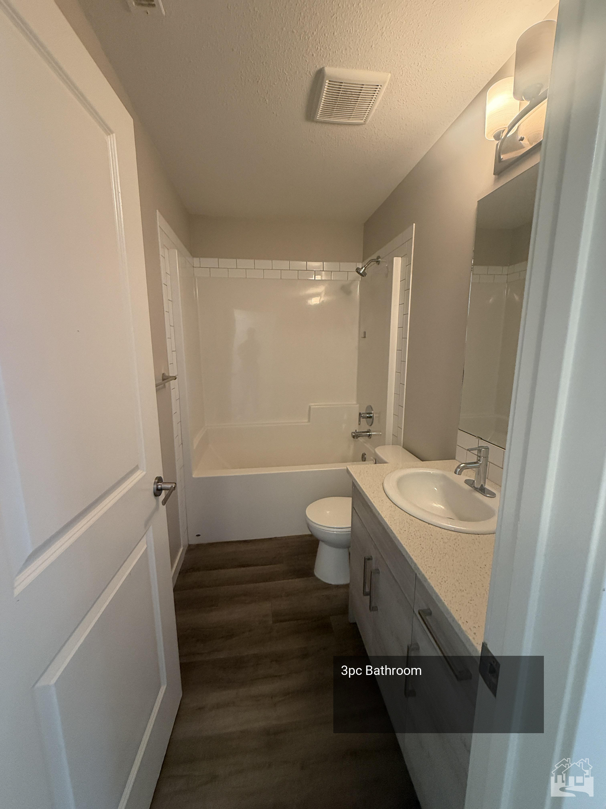 3pc Bathroom Key Image