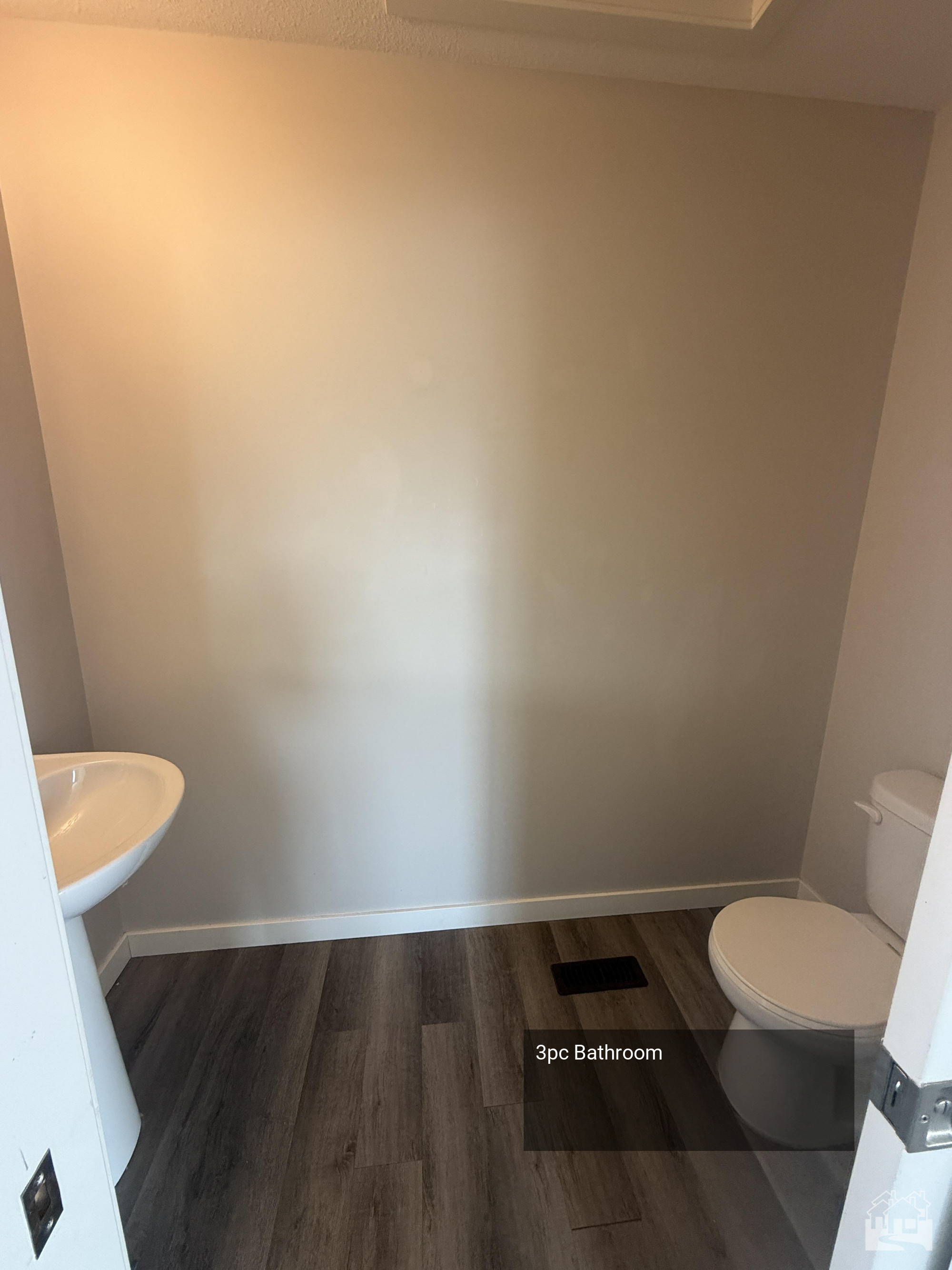 3pc Bathroom Key Image