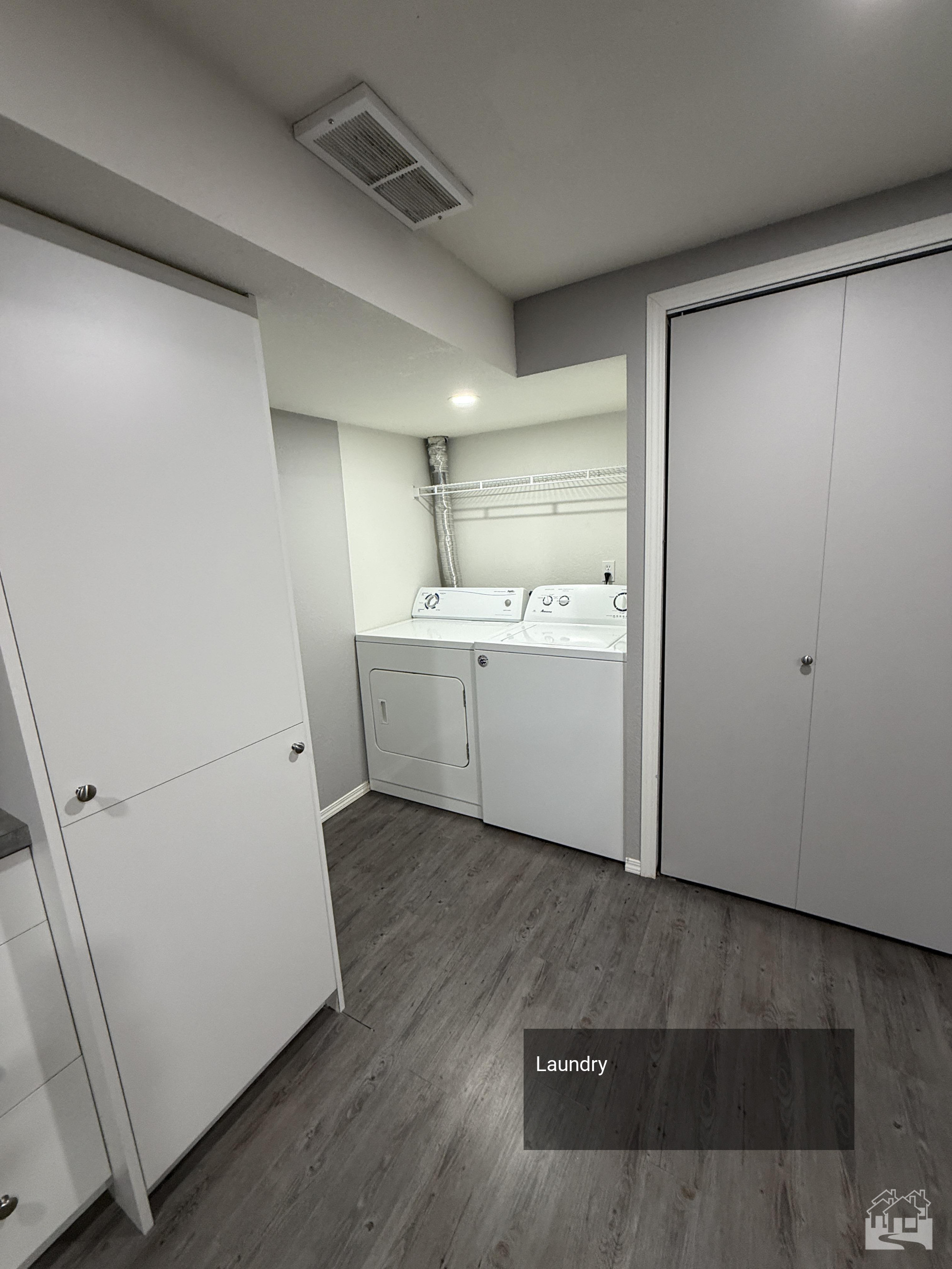 Laundry Key Image