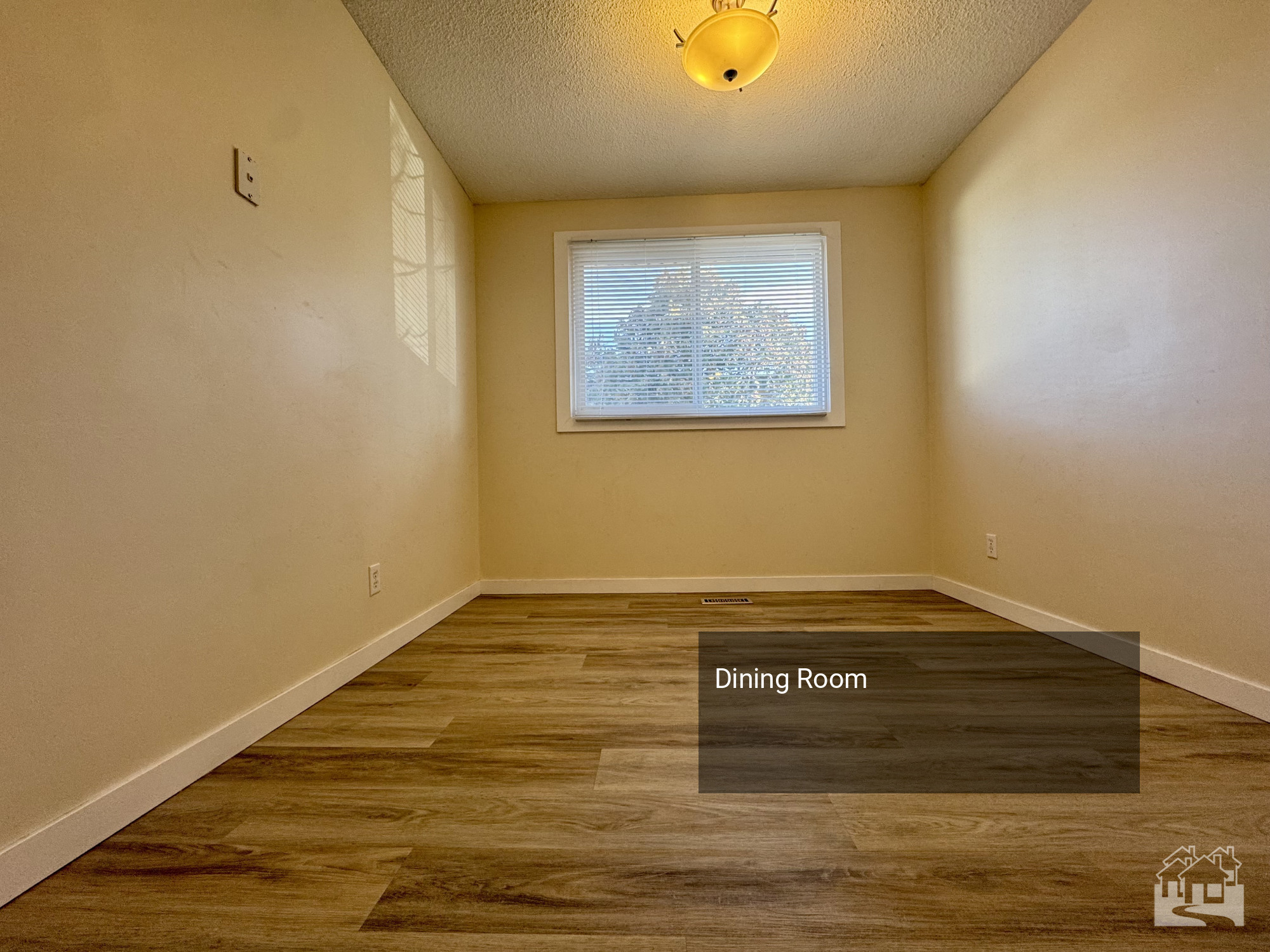 Dining Room Key Image