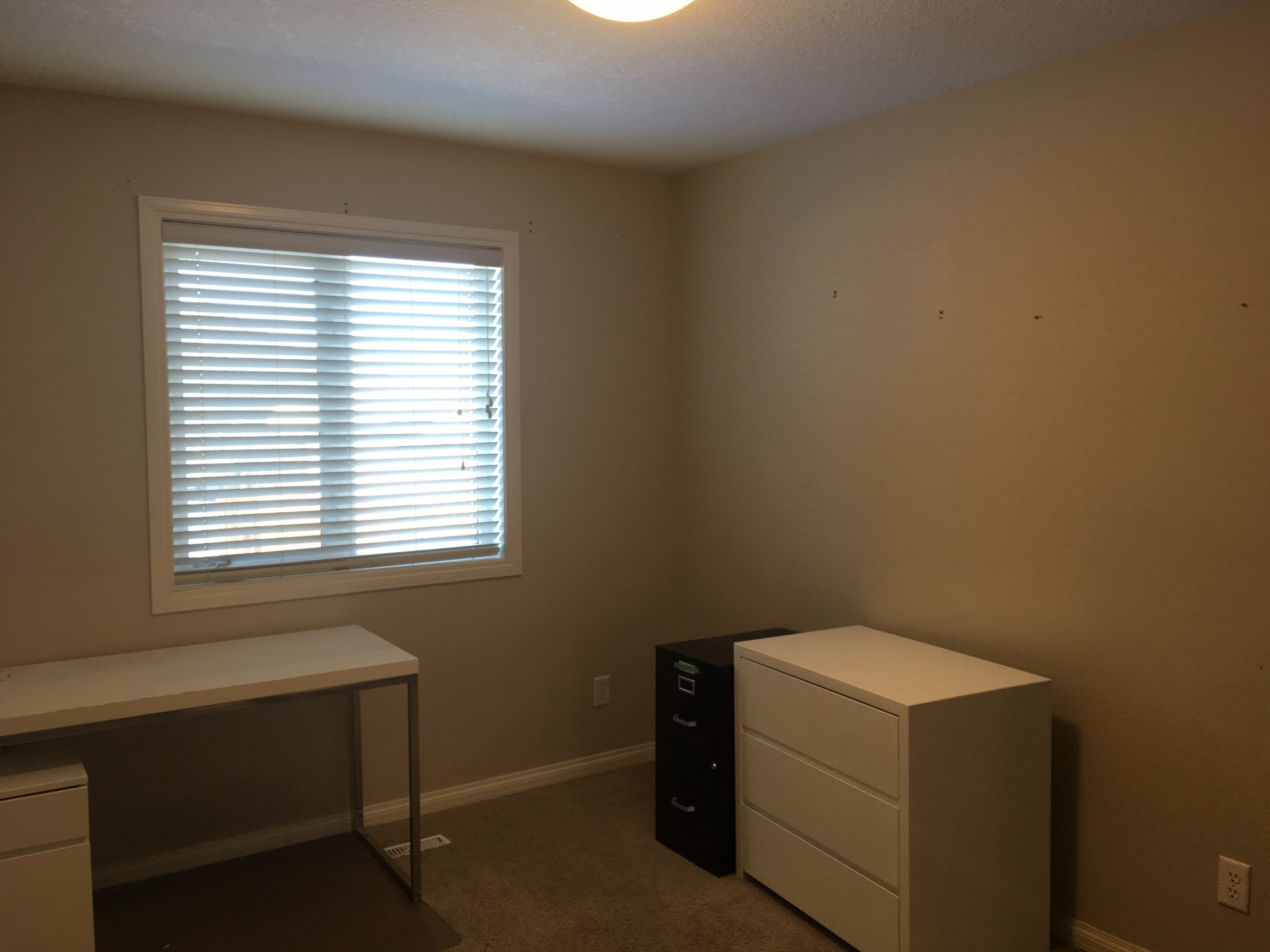 Smaller Mainfloor Bedroom Key Image