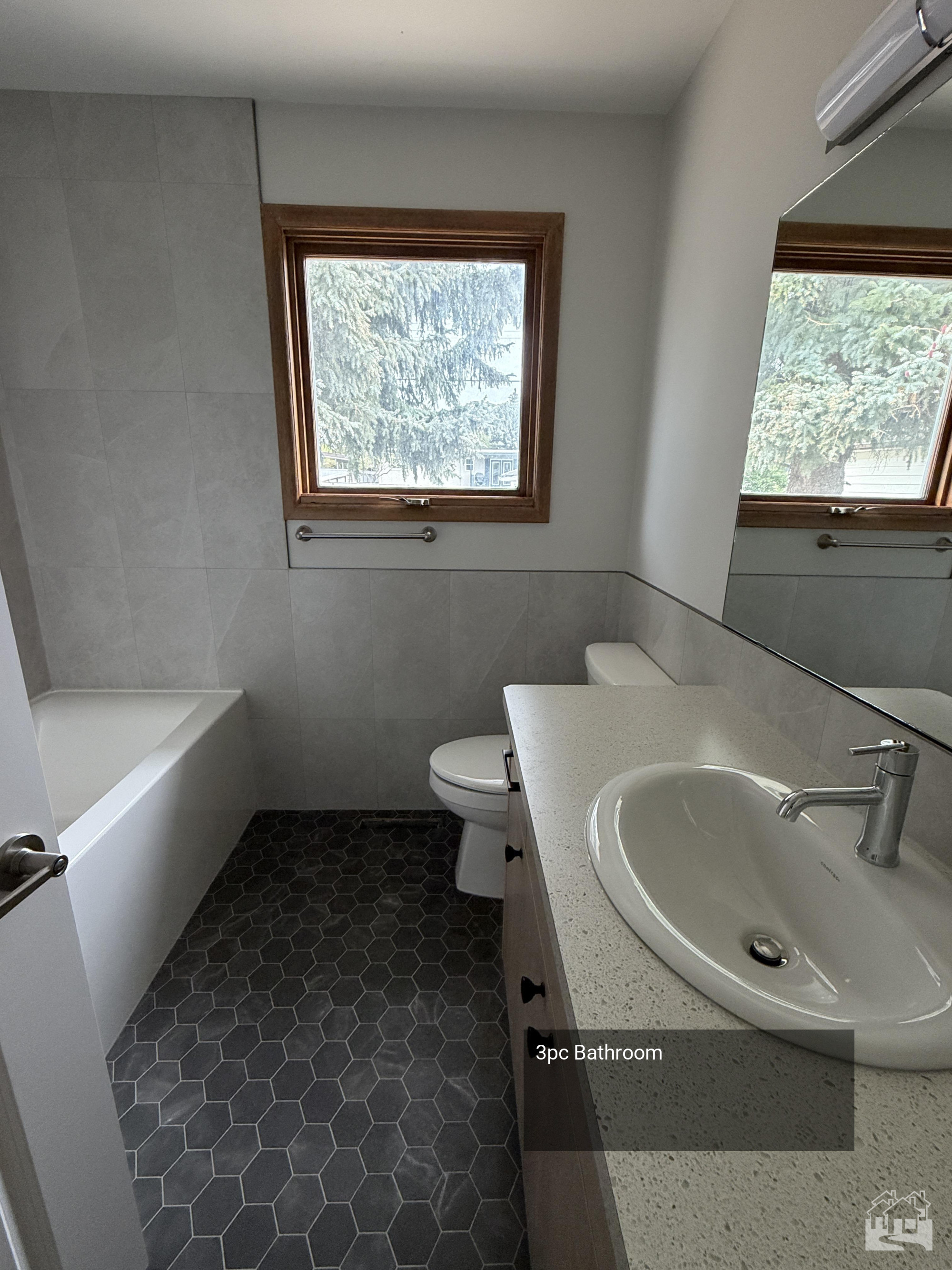 4pc Bathroom Key Image
